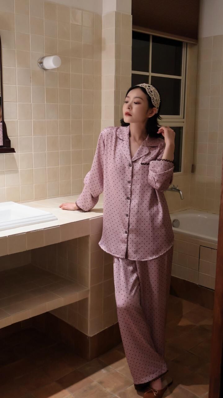 IK10-復古波點緞面長袖居家套裝