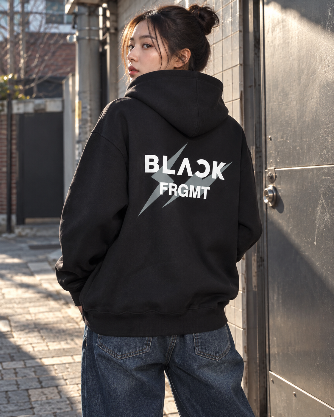 <現貨>BLACK PINK X FRAGMENT 日本限定聯名款 限定帽T "BLACKFRGMT" 背LOGO閃電黑帽T/ANBP060