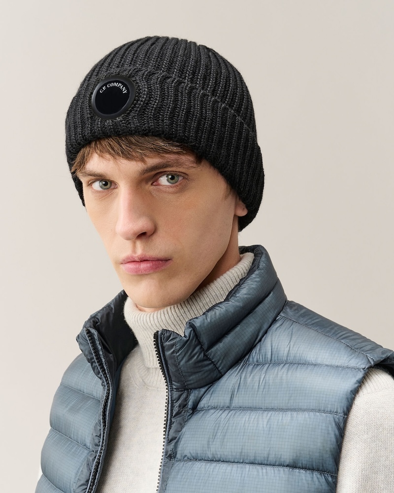C.P. Company - Extrafine Merino Wool Lens Beanie - 21CMAC739A005509A999 BLACK