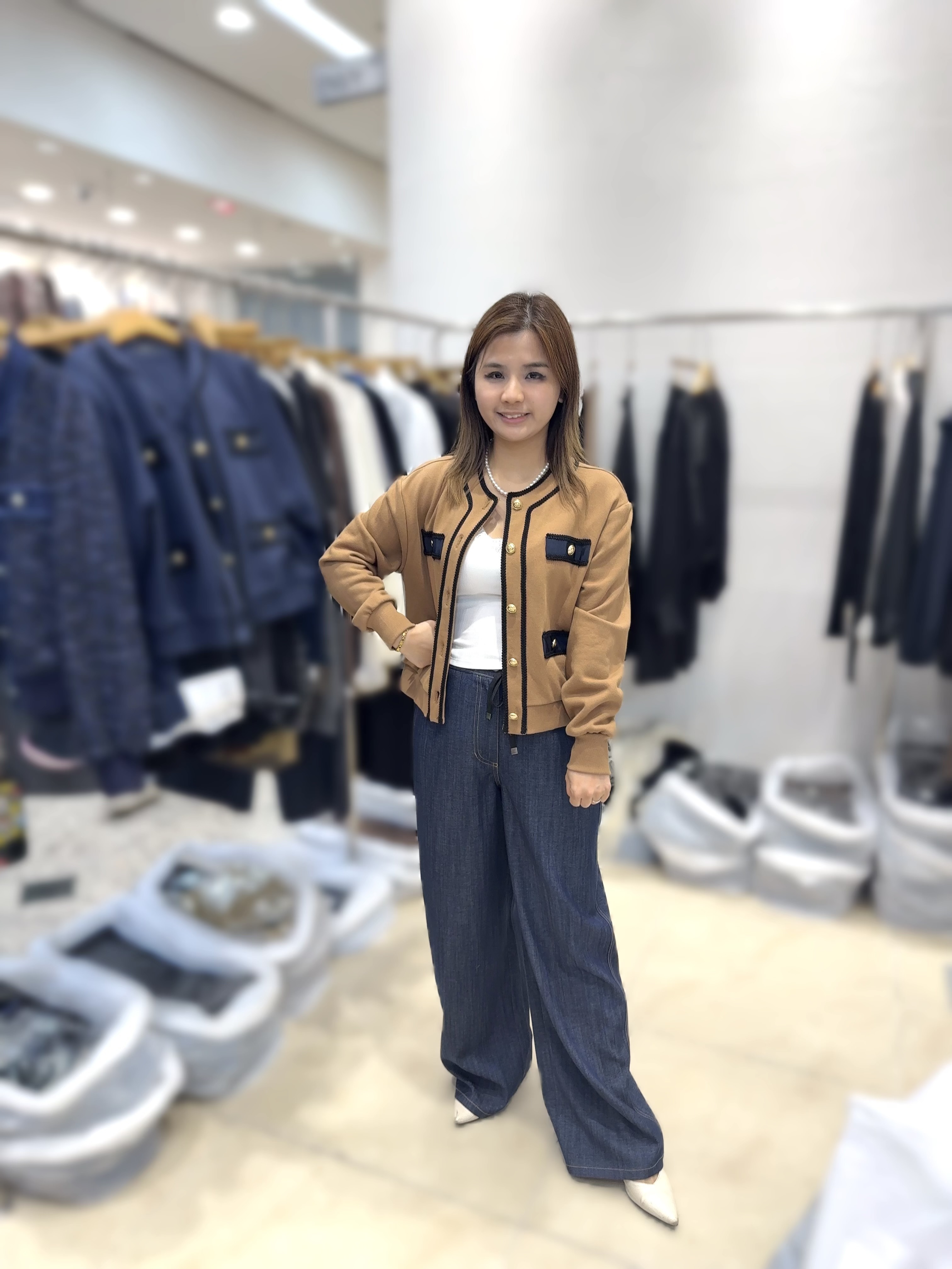EN21  牛仔褲  腰24 - 37   HIP  41  長39 .5 $649