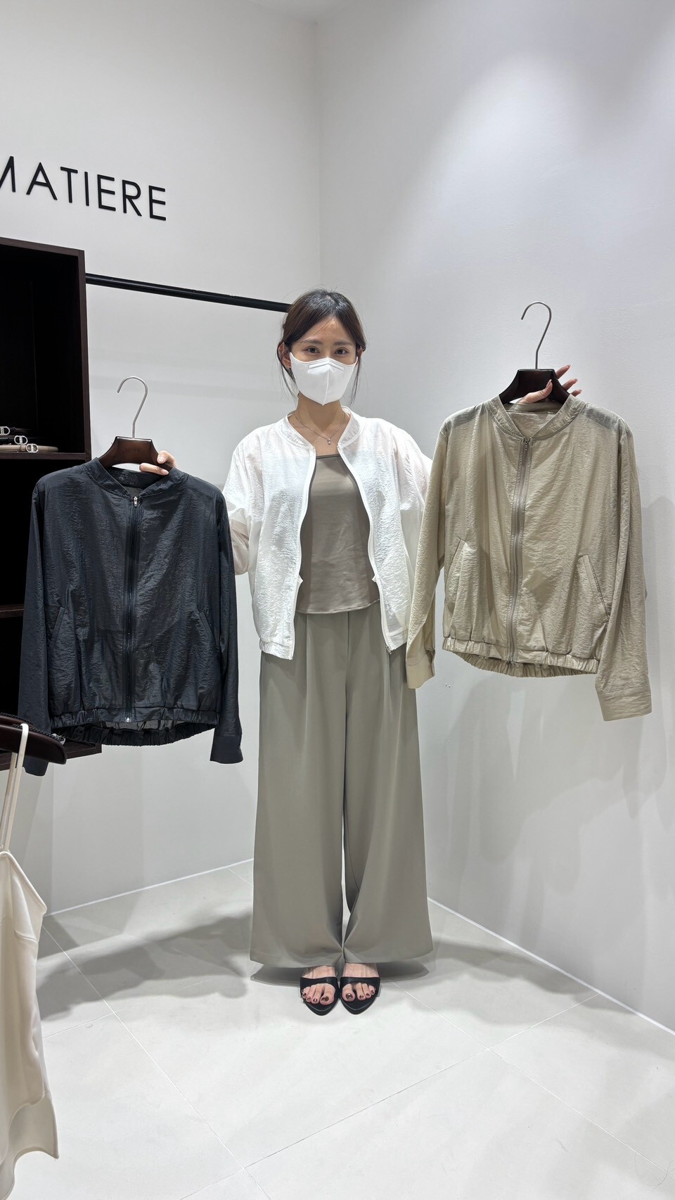 MA7122 時髦天絲輕薄拉鍊防風外套