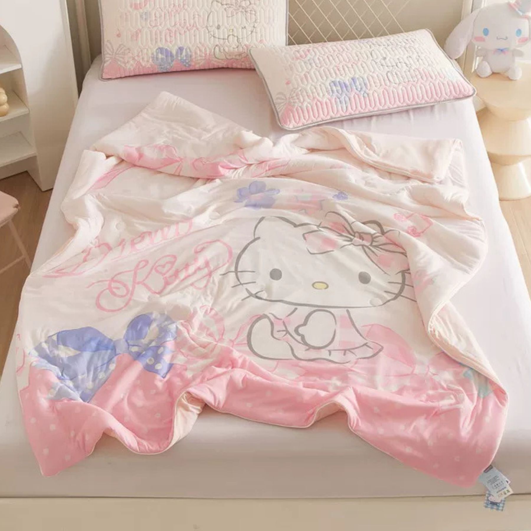 Hello Kitty Sanrio Summer Cool Quilt Blanket