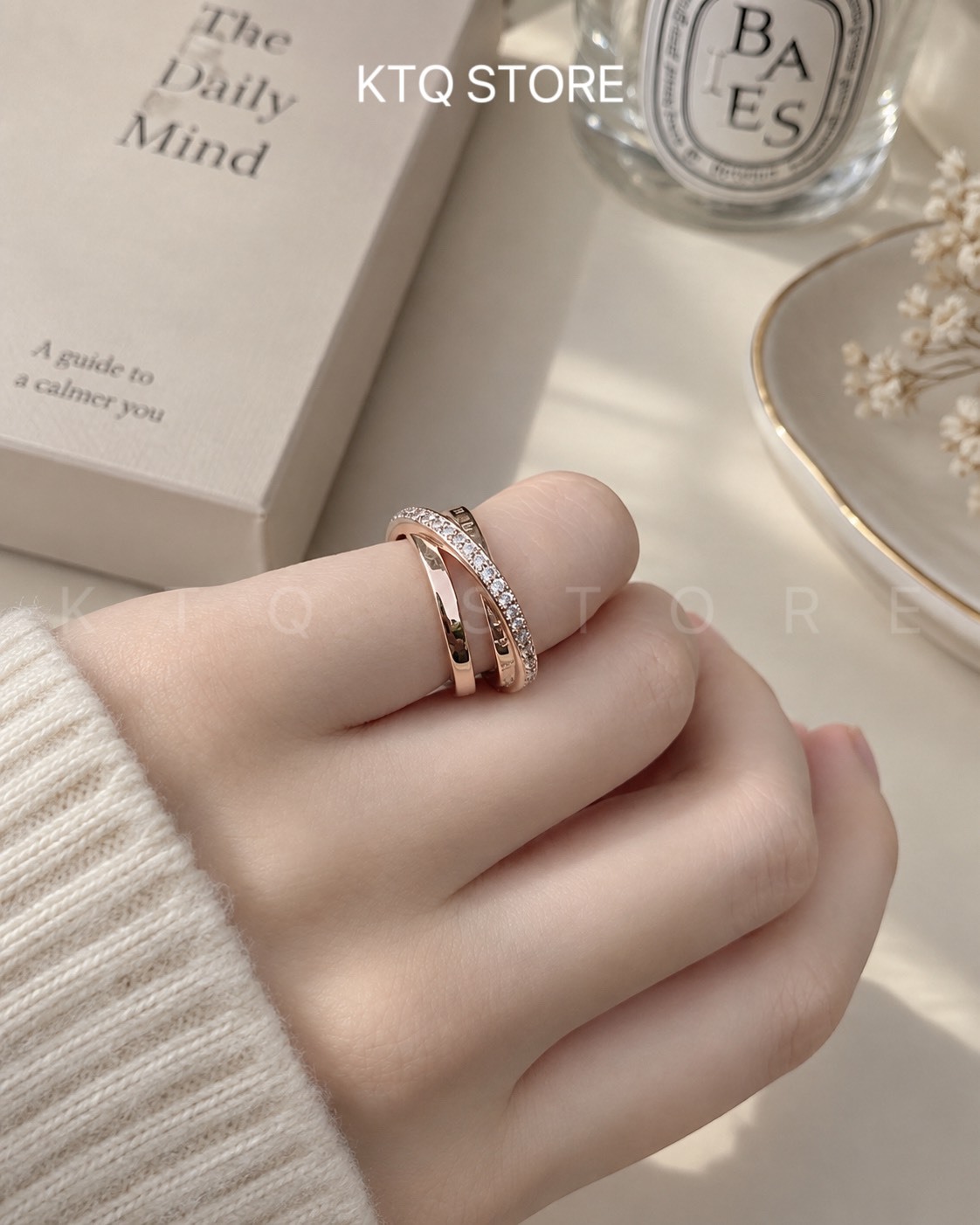 KTQ STORE ‧ Pandora 潘多拉 Pavé 密鑲交錯三環莫比烏斯環鑲嵌戒指 女款 玫瑰金色189057C01