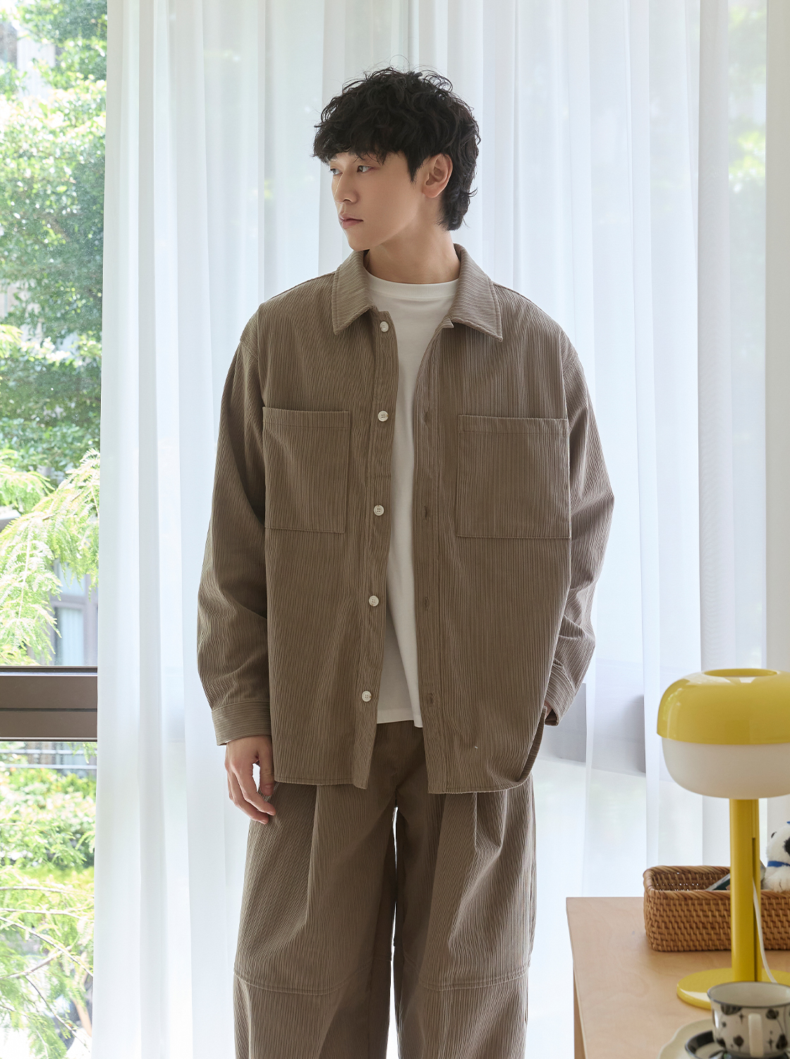 燈心絨圓弧下襬休閒襯衫