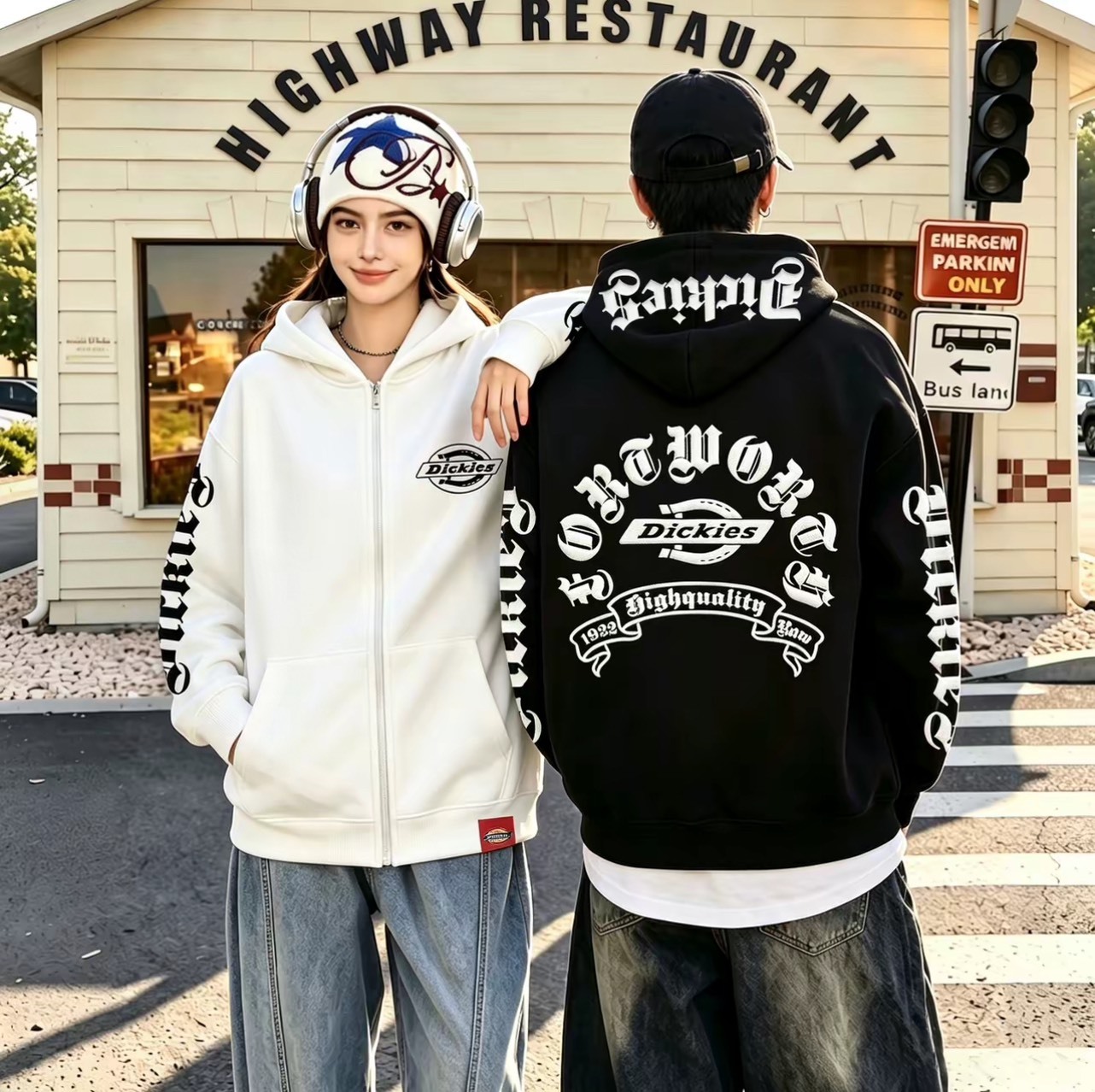 DICKIES 美式重磅 歌德字體印花 連帽外套 男女同款 夾克 (四色可選) DKU263MKJIIN-WP4