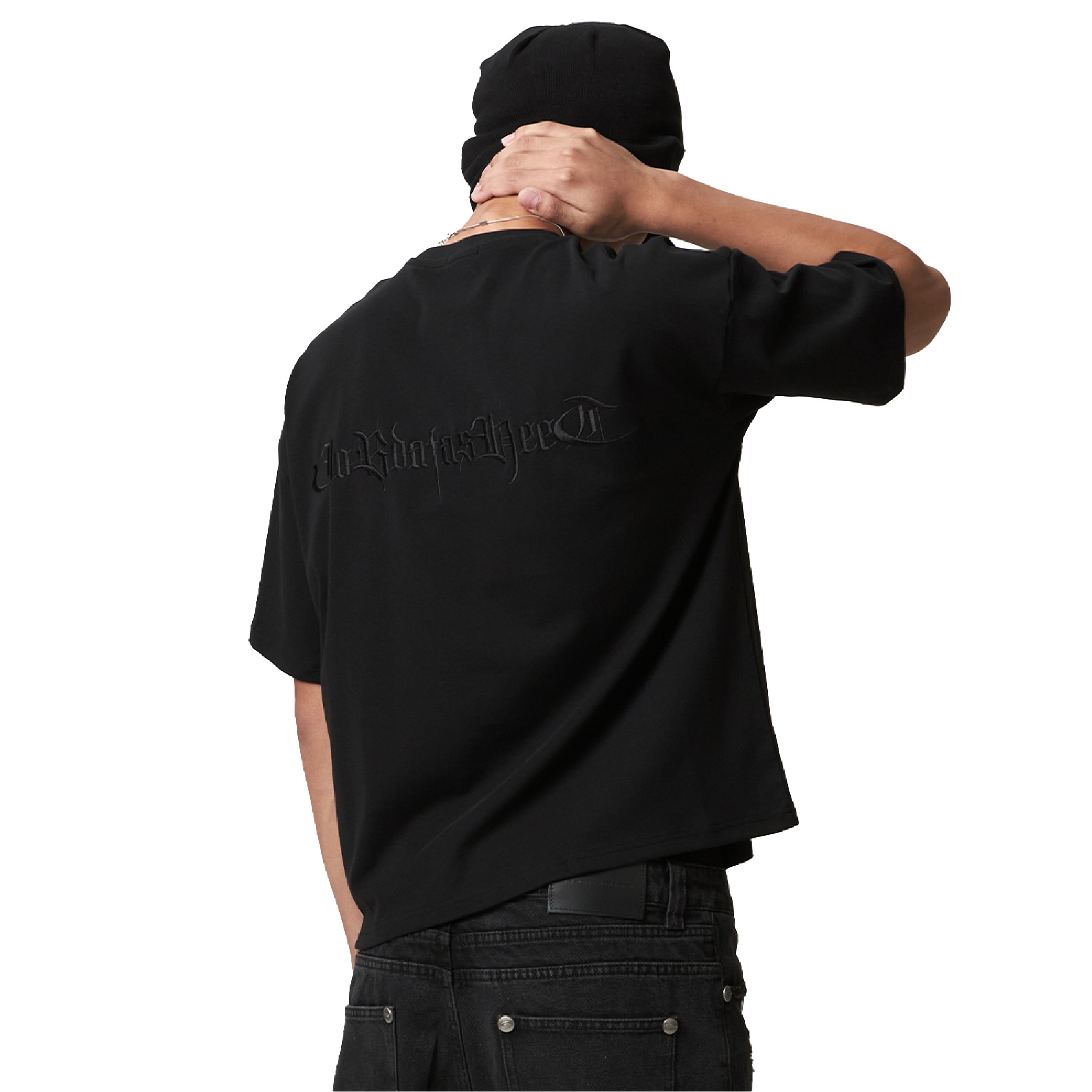 JOBDATASHEET Gothic Letter Embroidered Tee [D55]