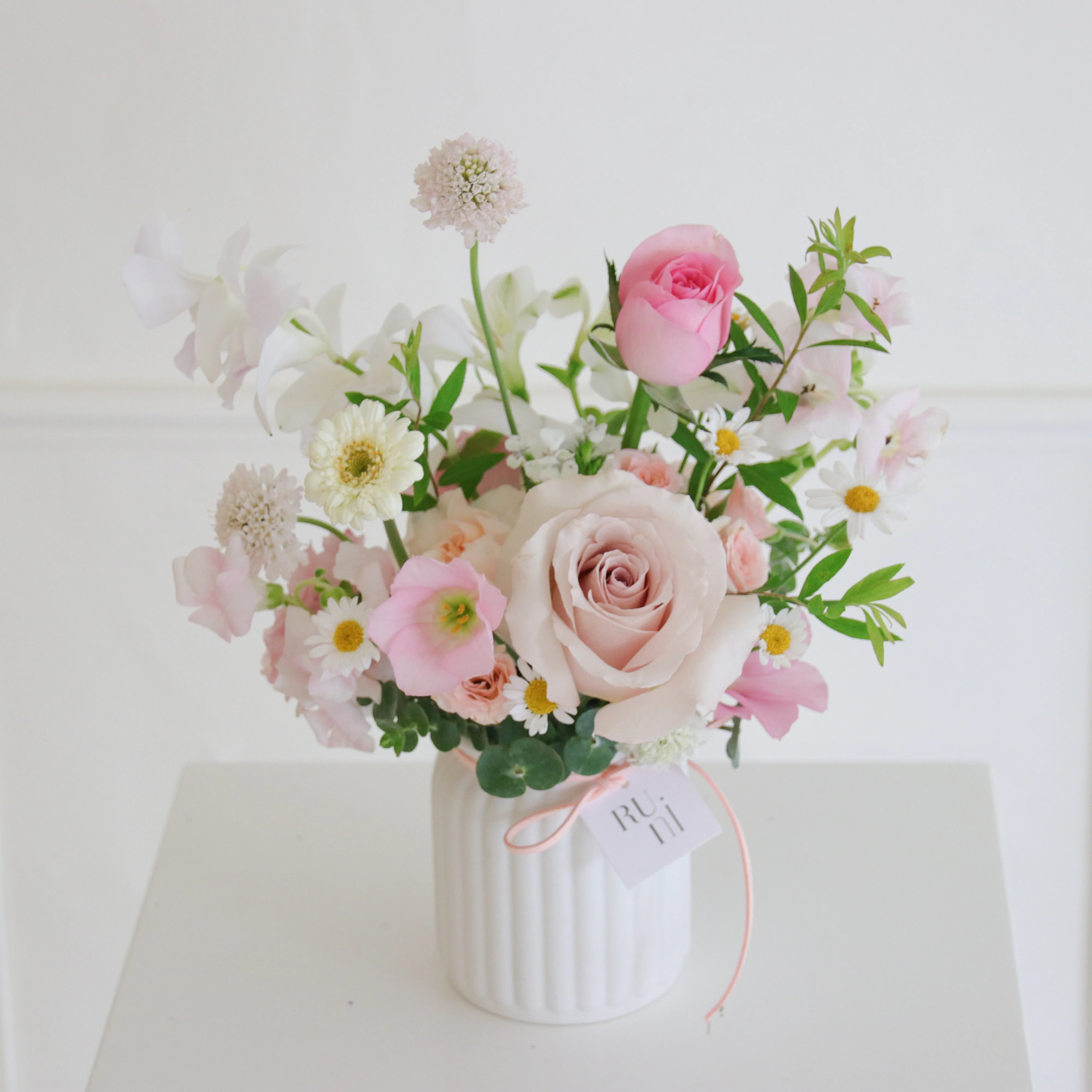 RUNI Flowers Table Flower