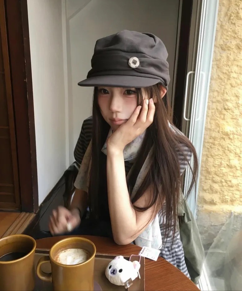 韓國限定🇰🇷 BAUF 鈕扣報童帽 帽子 復古 / 預購