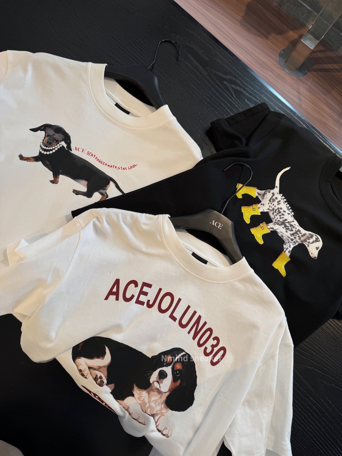 <超級舒服!!挖到寶🫶🏻>泰國咖啡廳 ACE JOLUN 棉質可愛tee  狗狗款 米格魯 大麥町