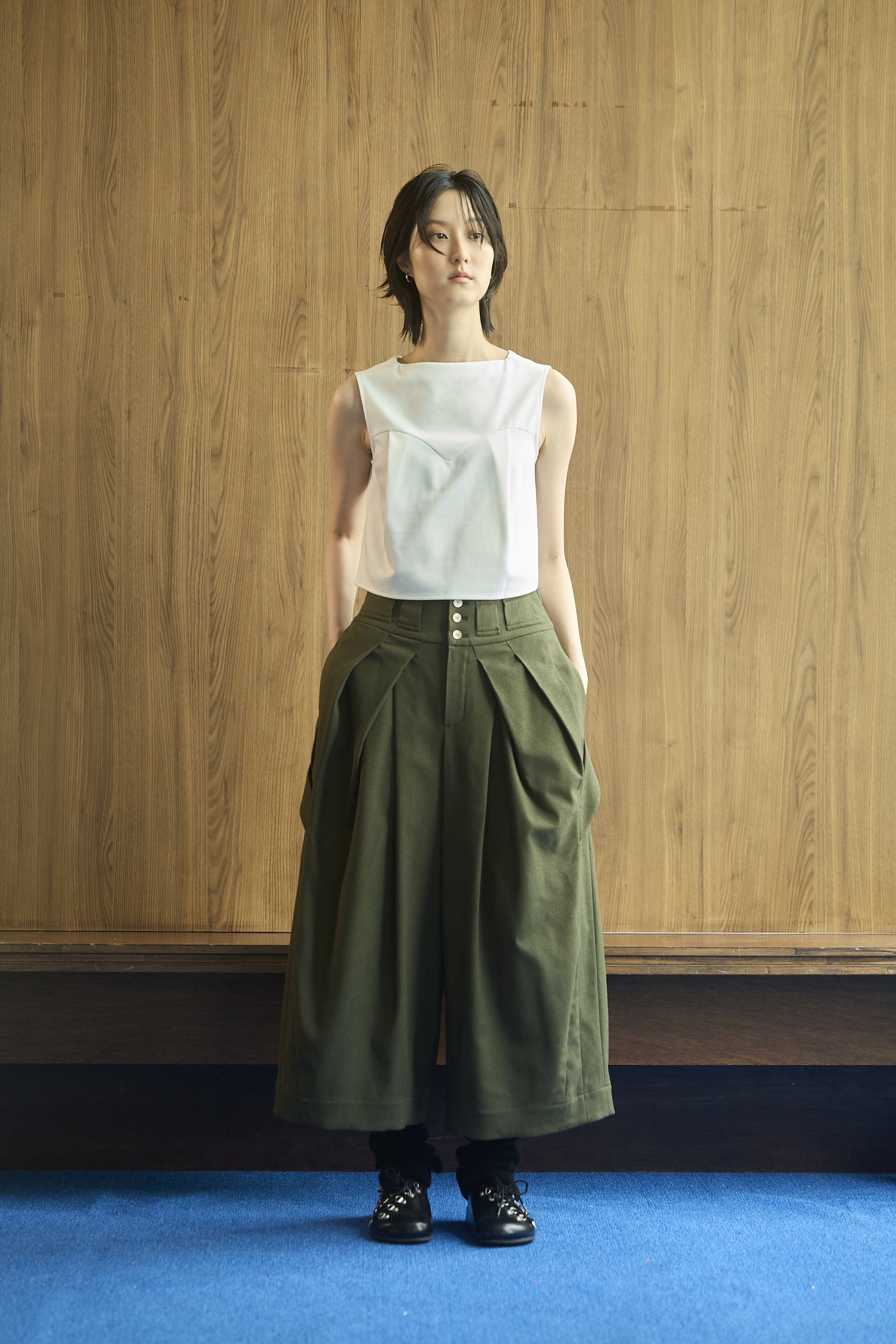 Spliced Pleated Sleeveless Top