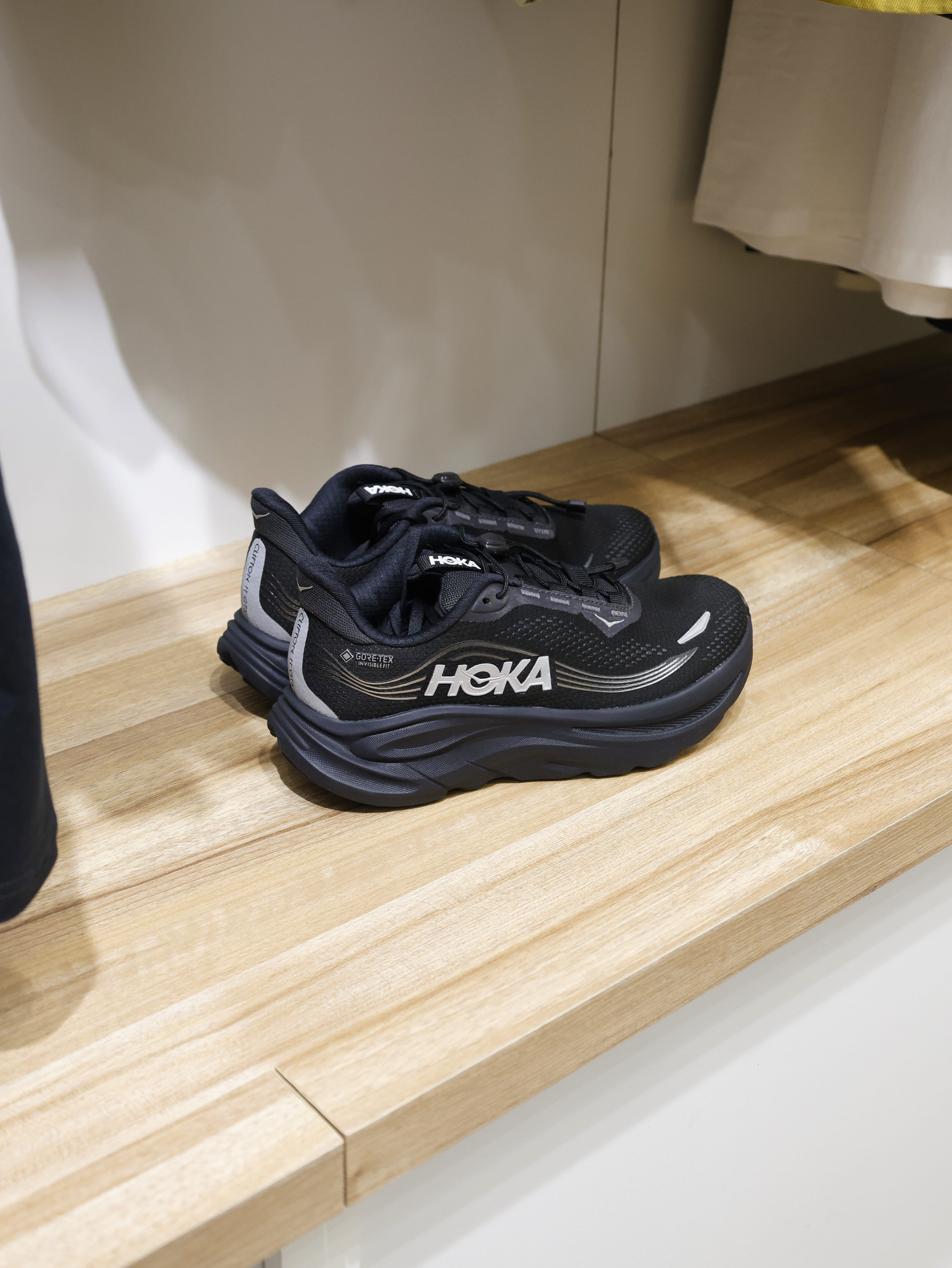 Hoka 男 Clifton 11 GTX Wide 路跑鞋 1177542BBLC