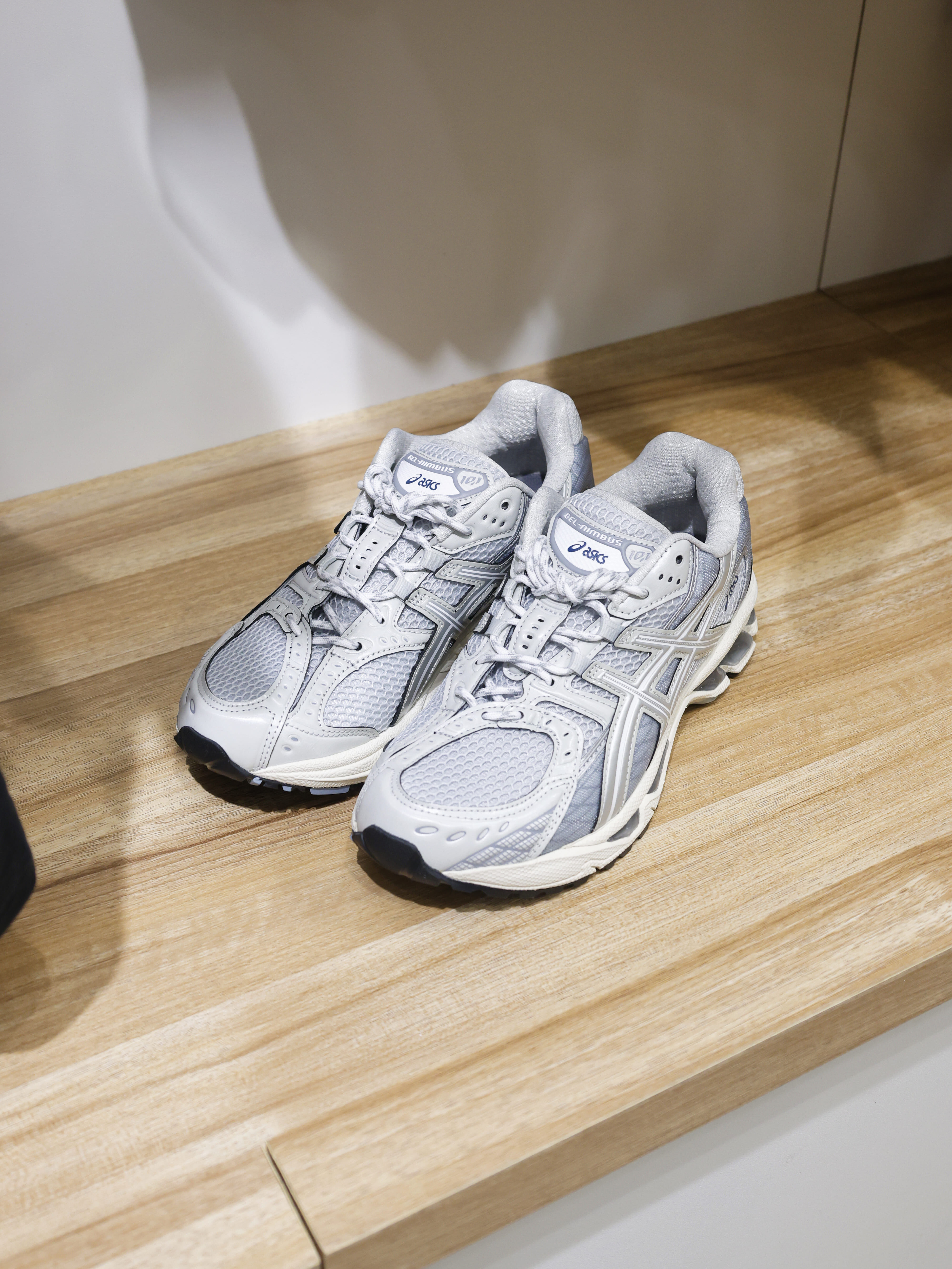 Asics GEL-NIMBUS 10.1 復古休閒鞋 1203A543-026
