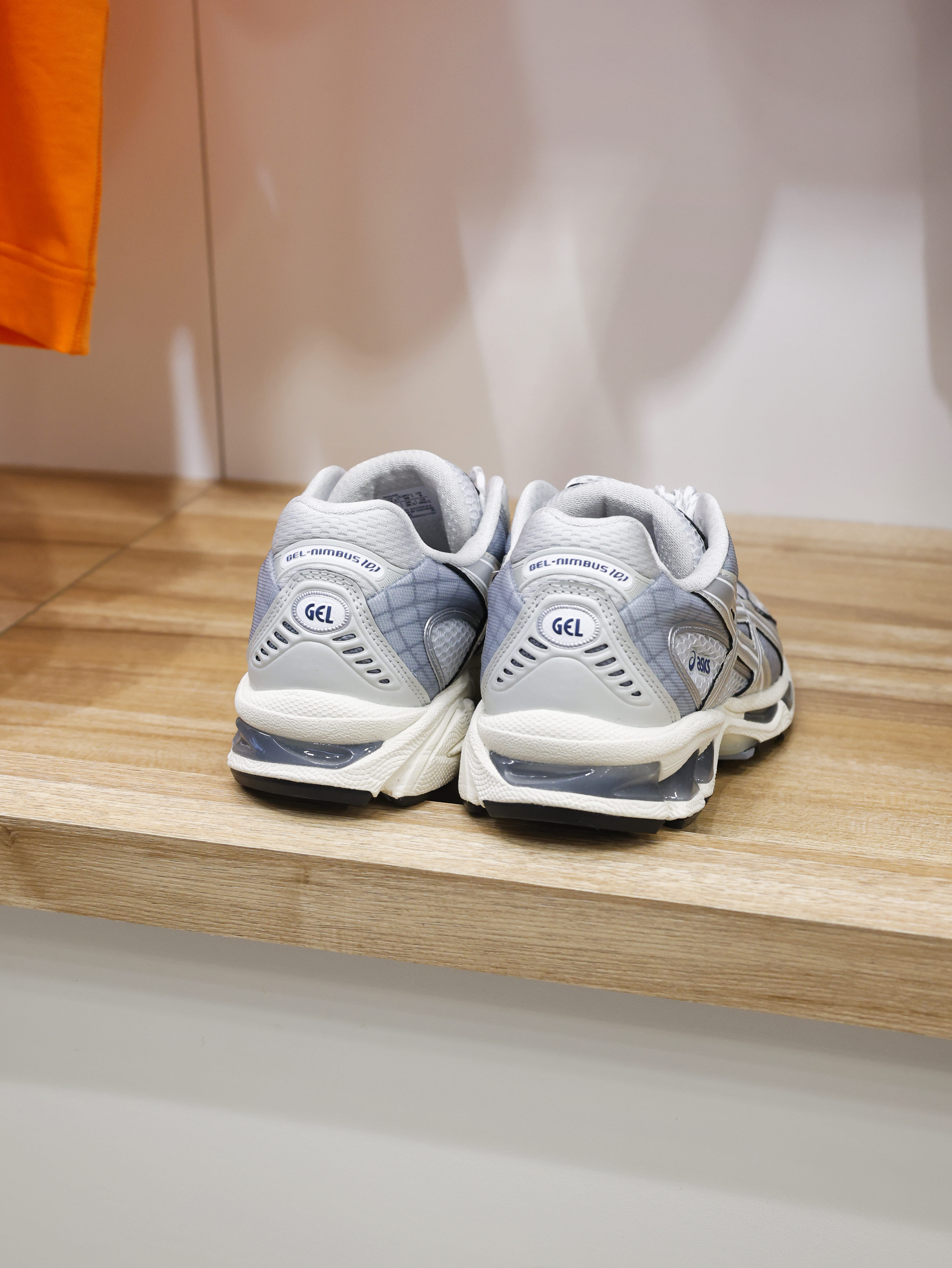 Asics GEL-NIMBUS 10.1 復古休閒鞋 1203A543-026