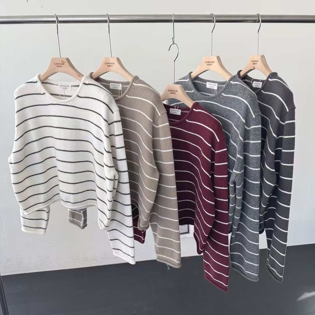 LG2630  Will it be Cropped knit