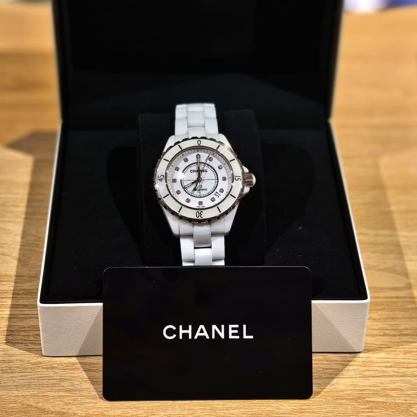 全新CHANEL手錶, J12, CALIBRE, 38mm,白色陶瓷/鑽石時標自動腕錶, #香榭站正品