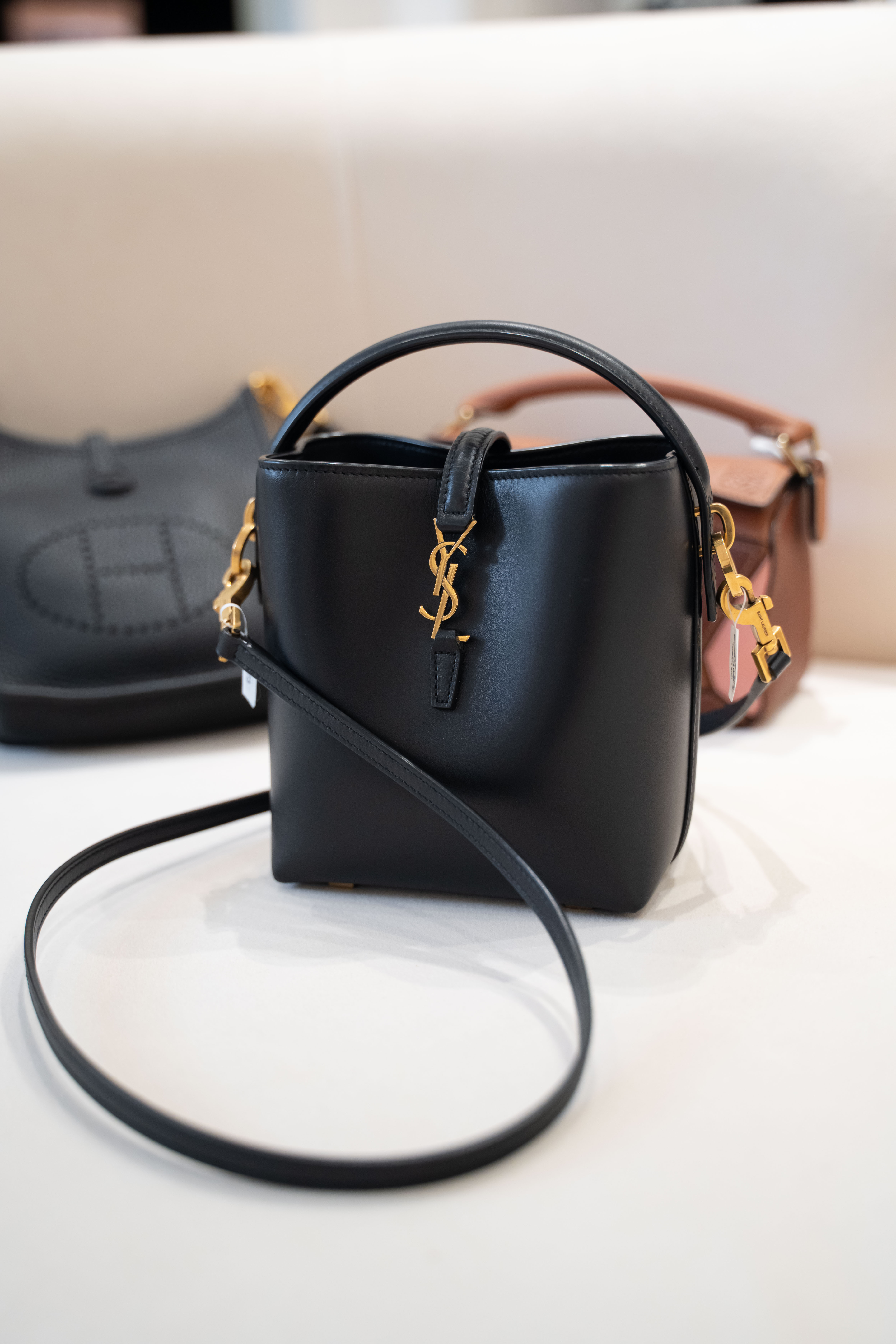 【99新】Saint Laurent YSL LE37 mini black Bucket Bag Shiny Calfskin黑色 迷你 小牛皮 金扣 水桶袋 手袋