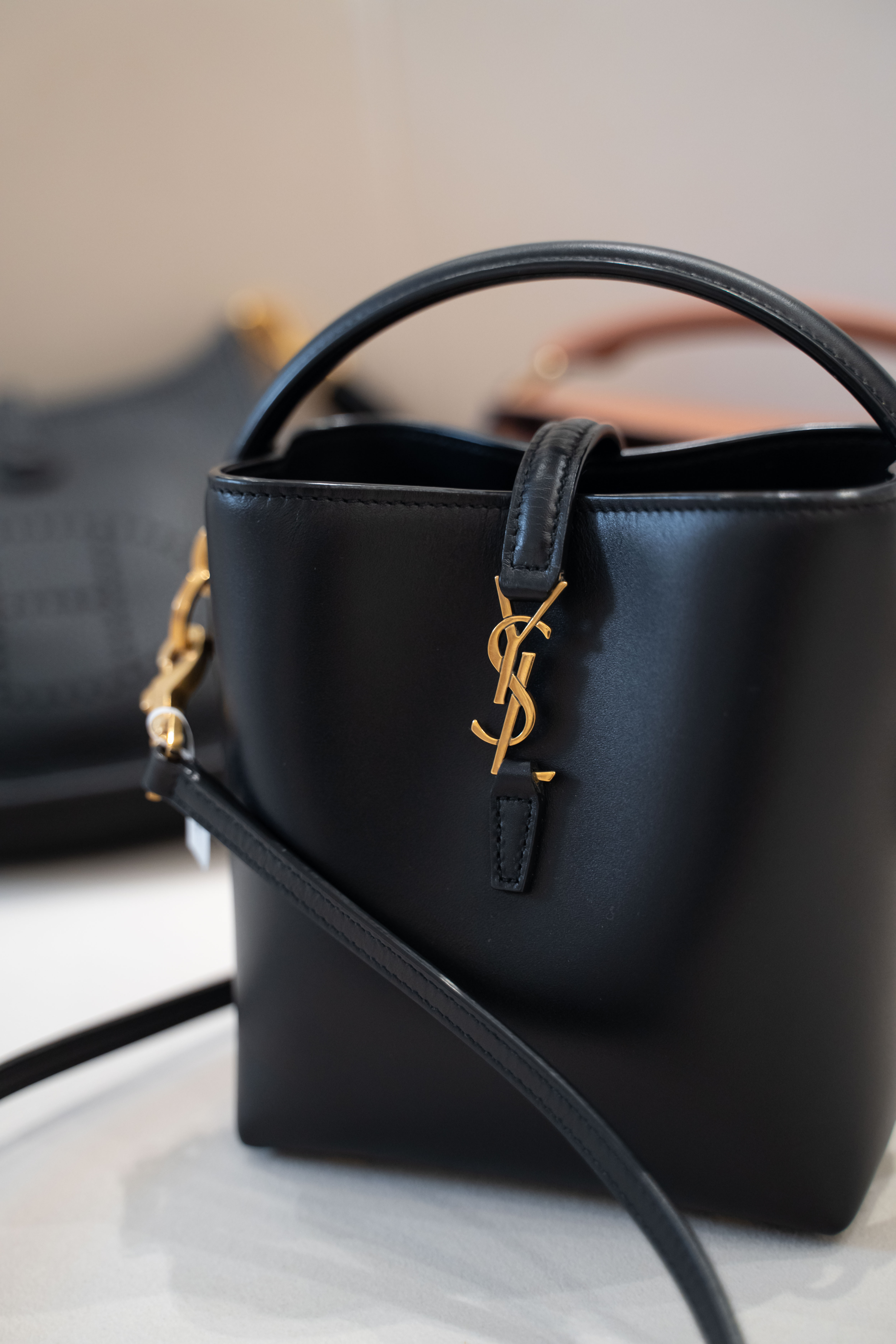 【99新】Saint Laurent YSL LE37 mini black Bucket Bag Shiny Calfskin黑色 迷你 小牛皮 金扣 水桶袋 手袋