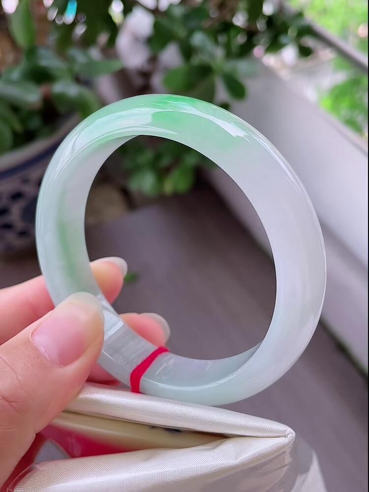 8315828 59mm冰飄綠正圈翡翠手鐲 (58-60)