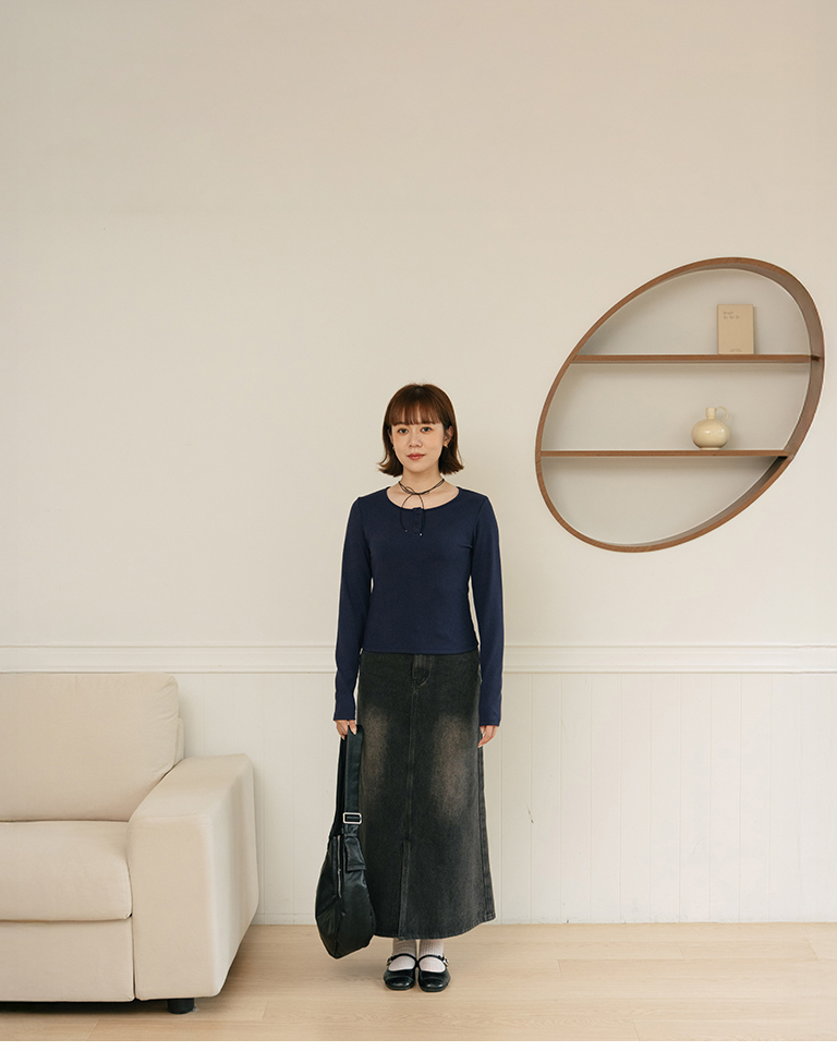Fitted Long-Sleeve Top with Half-Button Placket – Dark Blue (S/M/L)【01099987】in stock+pre-order