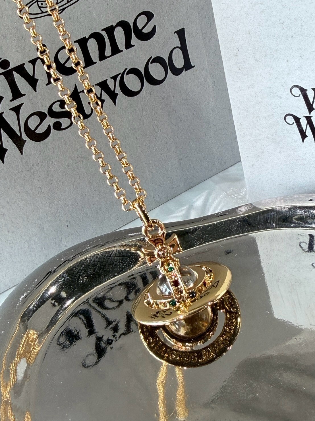 Vivienne Westwood Orb 金色 經典款土星Logo項鍊 NANA款 西太后