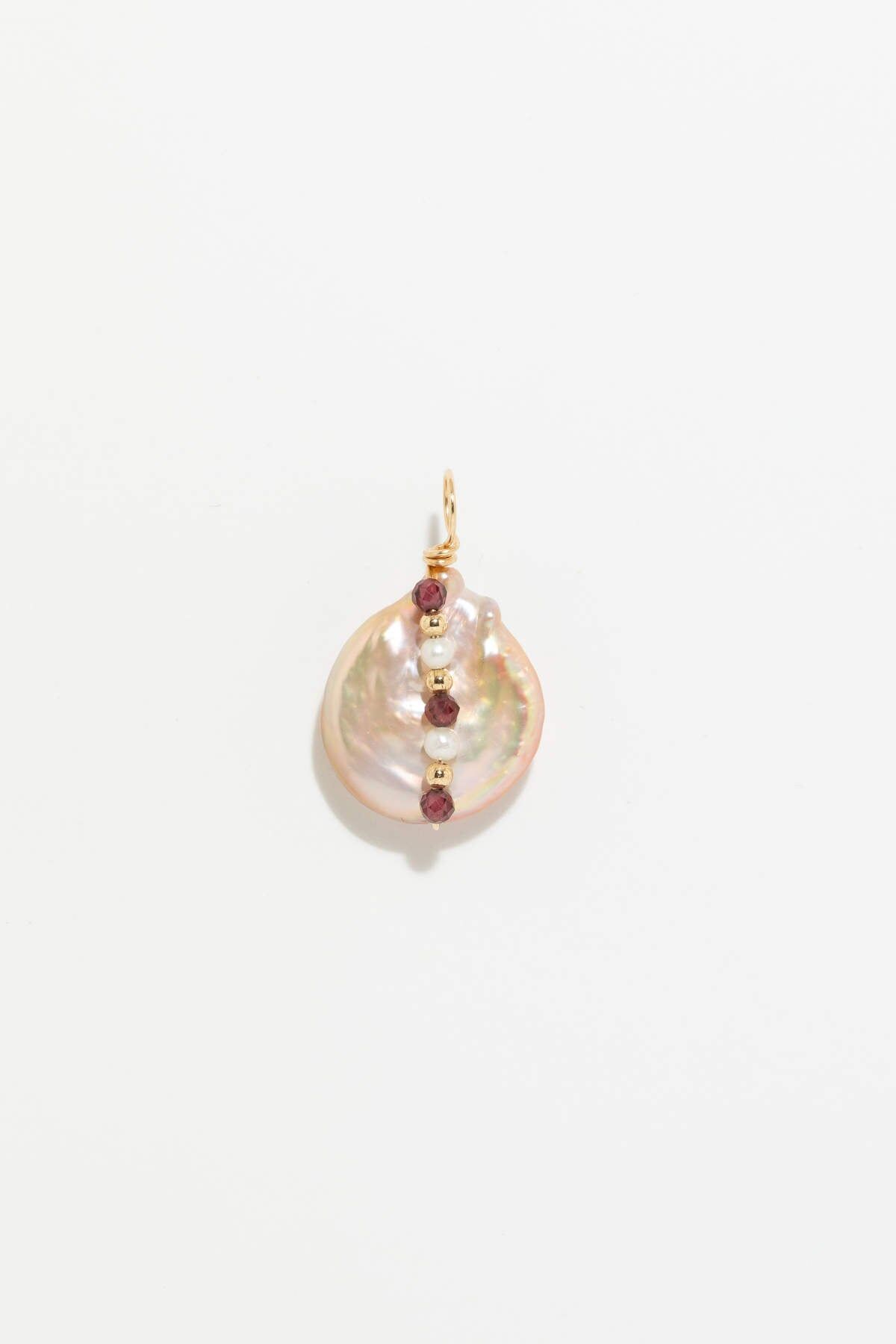 1YA0915-413 [YAY PARIS] Cowrie 貝殼吊墜 - Chichis  #901pdcupt9136 (EU)