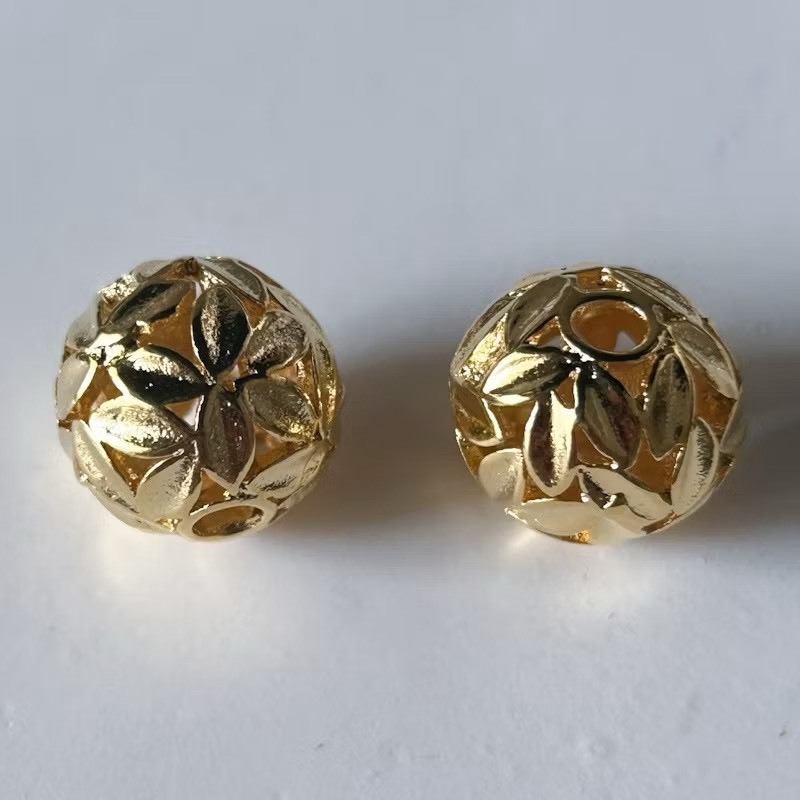 18K 包金保色 花瓣簍空金球 隔珠(1入)｜保色配件 DIY金屬材料