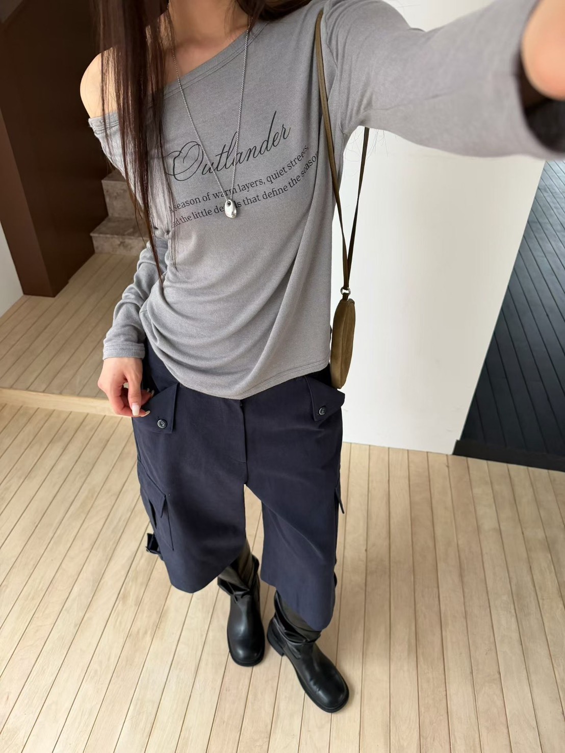 簽字露肩長袖t