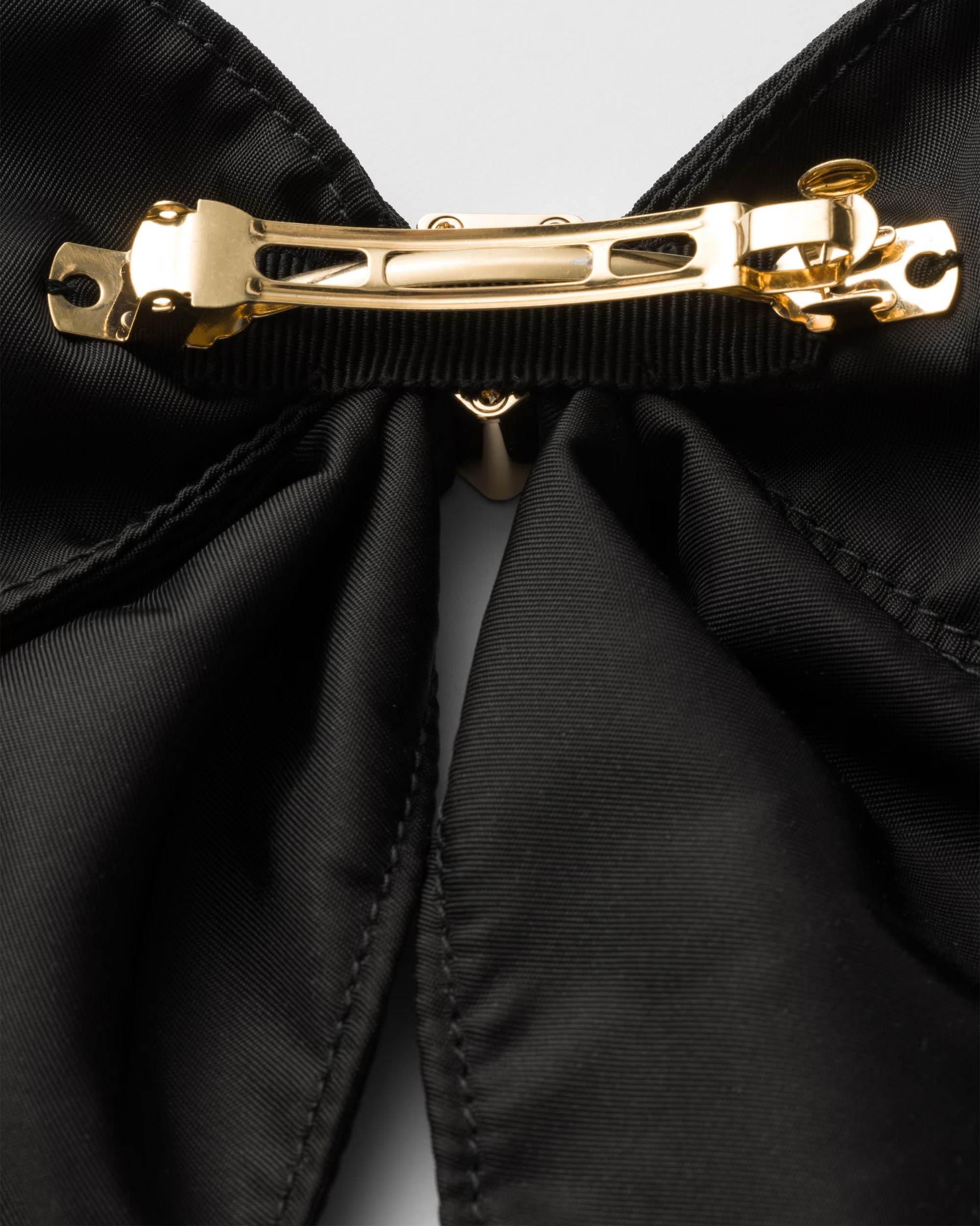 1FF0918-223 [PRADA] Re-Nylon 髮夾 黑色 #1IF1632DMI (EU)