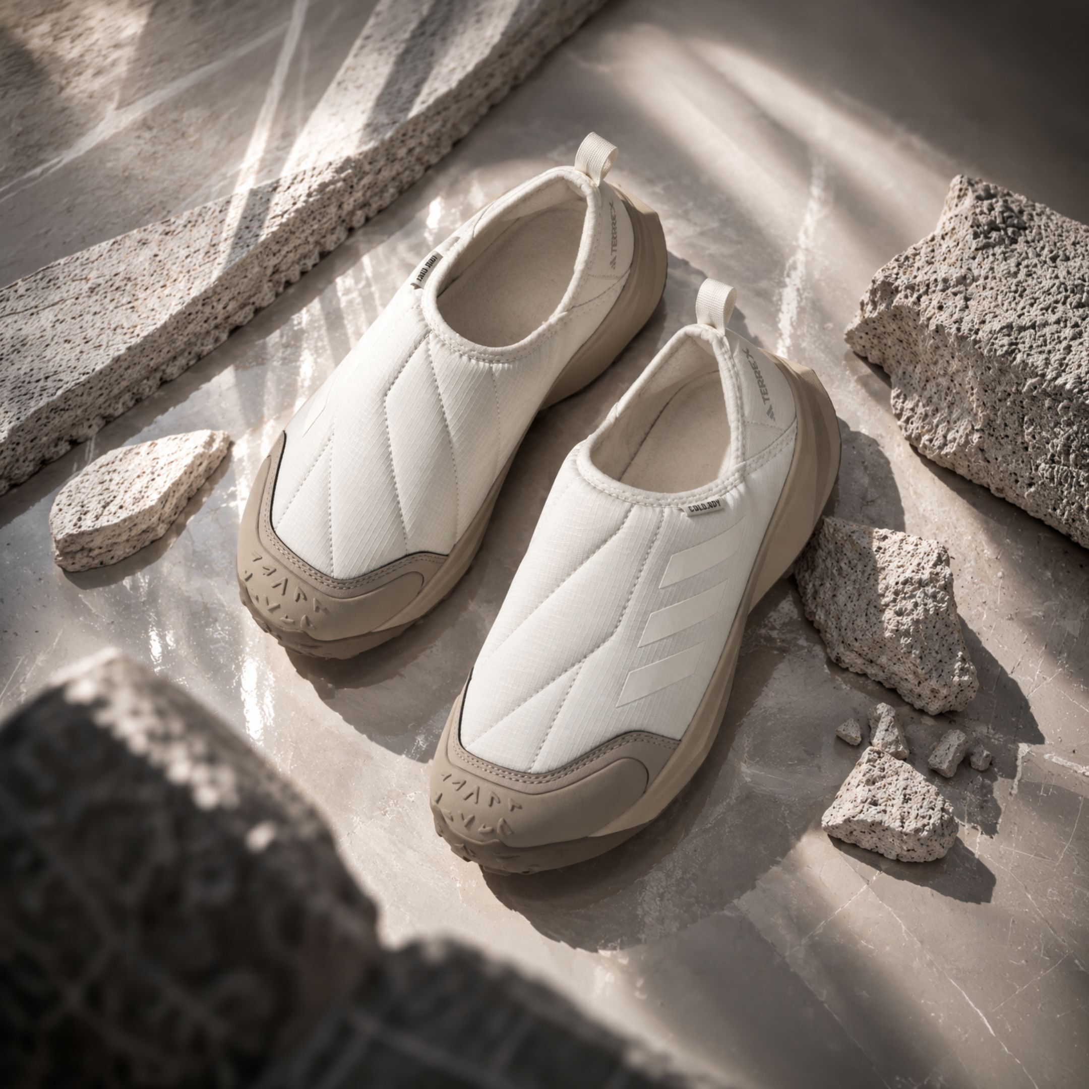 NICEDAY 代購 Adidas Terrex Winter 白 米白 卡其 奶油 一腳蹬 生活 輕便 拖鞋 懶人 KI8309