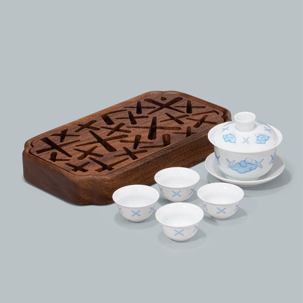 KAWS:HOLIDAY HANGZHOU - Chinese Tea Cup Set