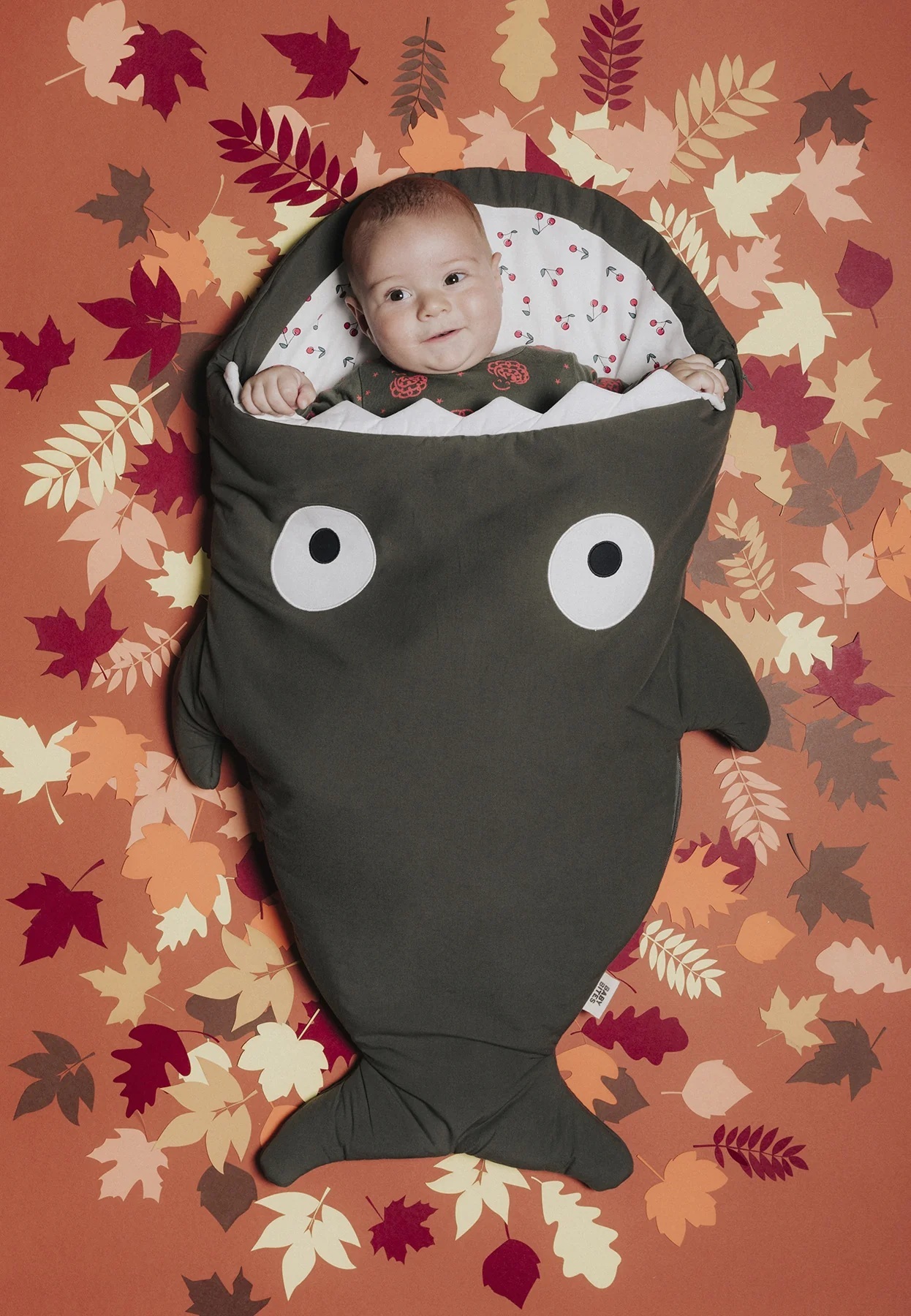 【BABY BITES】Baby Sleeping Bag - Kaki Shark