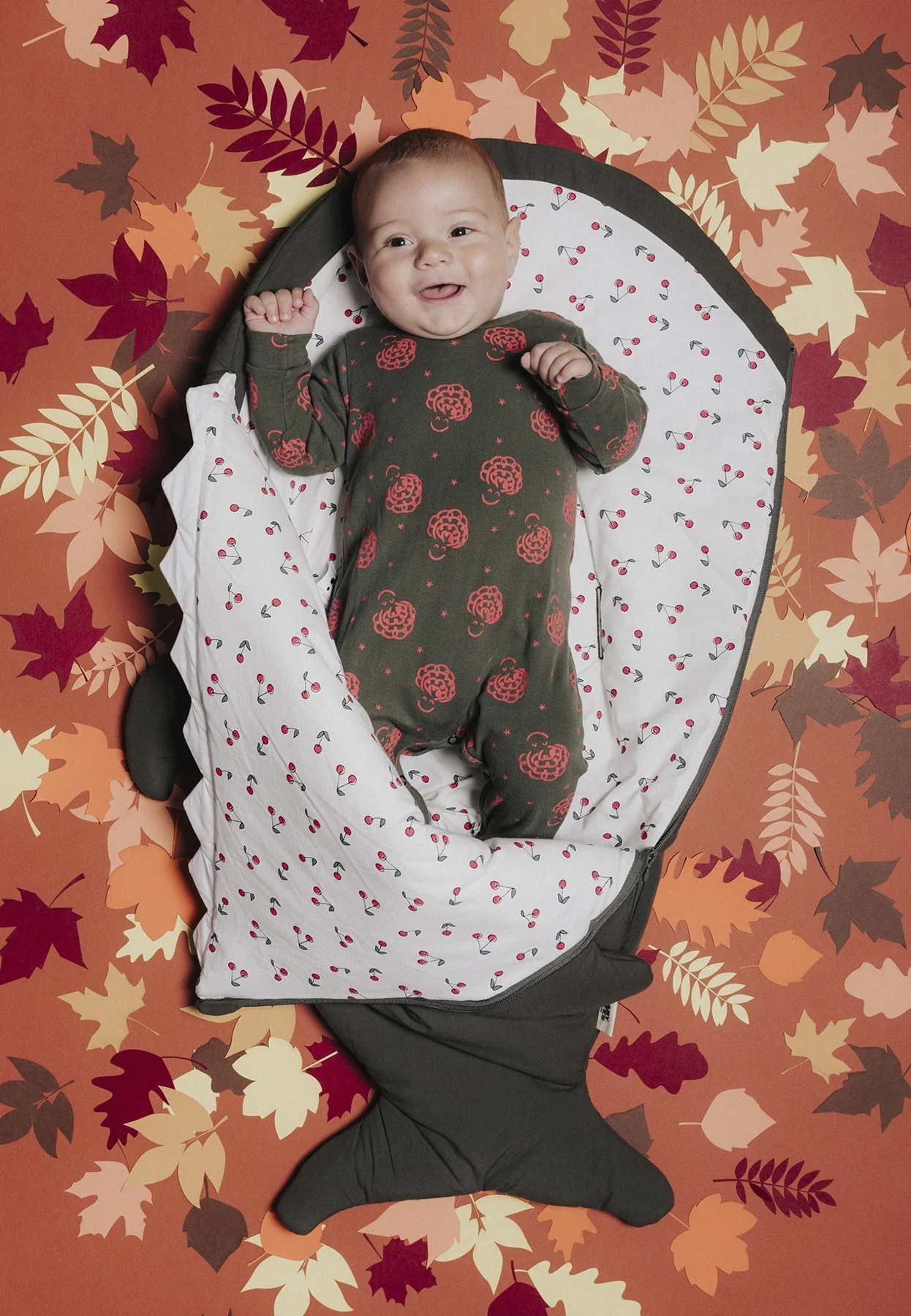 【BABY BITES】Baby Sleeping Bag - Kaki Shark