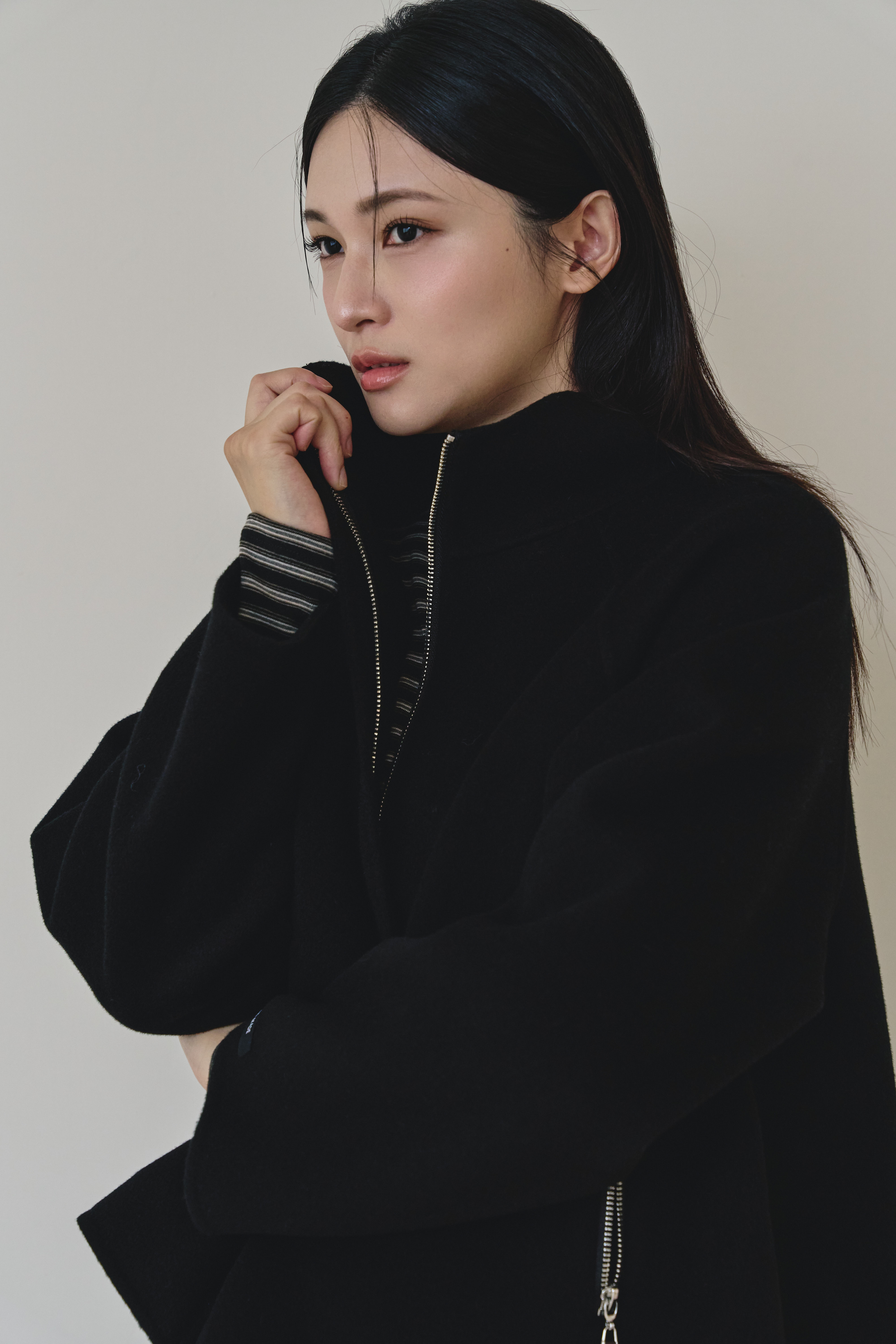 【早鳥】100% wool 拉鍊立領手工羊毛大衣-黑