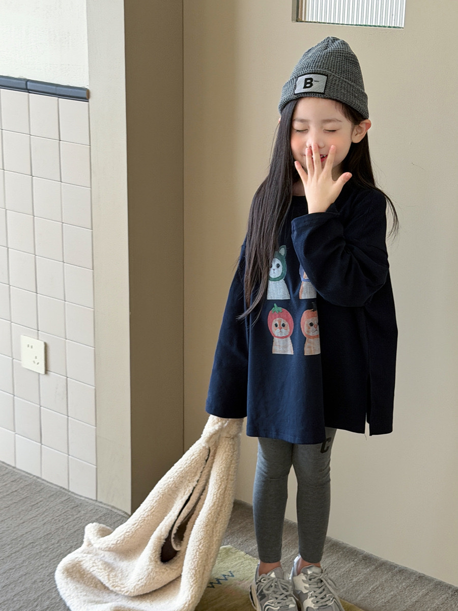 藏青色小貓上衣