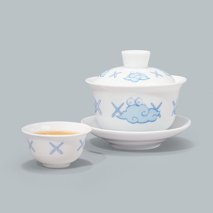 KAWS:HOLIDAY HANGZHOU - Chinese Tea Cup Set 杭州 中國茶杯套裝 陶瓷 木質