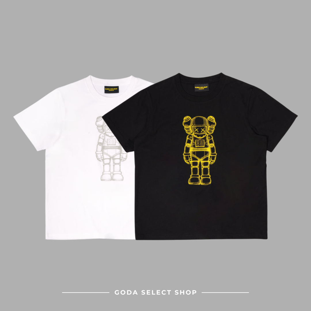 KAWS:HOLIDAY HANGZHOU - Tee (White/Black) 杭州 短TEE 白色 / 黑色