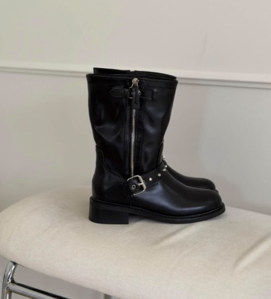MM04 (#3226)   足碼  225-250碼 真皮    3.5 CM   $619