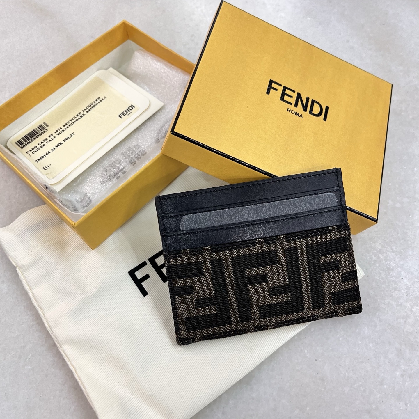 Fendi Roma 卡套