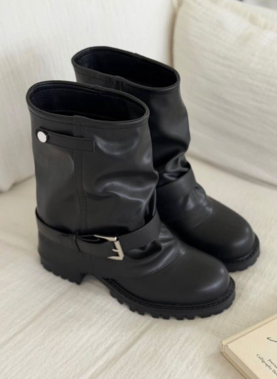MM11 (#3626)  短BOOTS   足碼 225-250碼 PU料   5CM 高     $589
