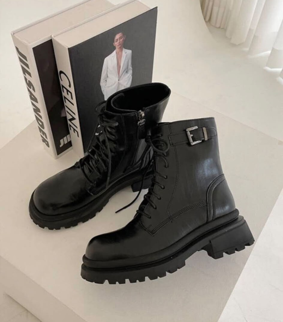 MM13 (#2089)  足碼  225-250碼 真皮  4CM 高  $609