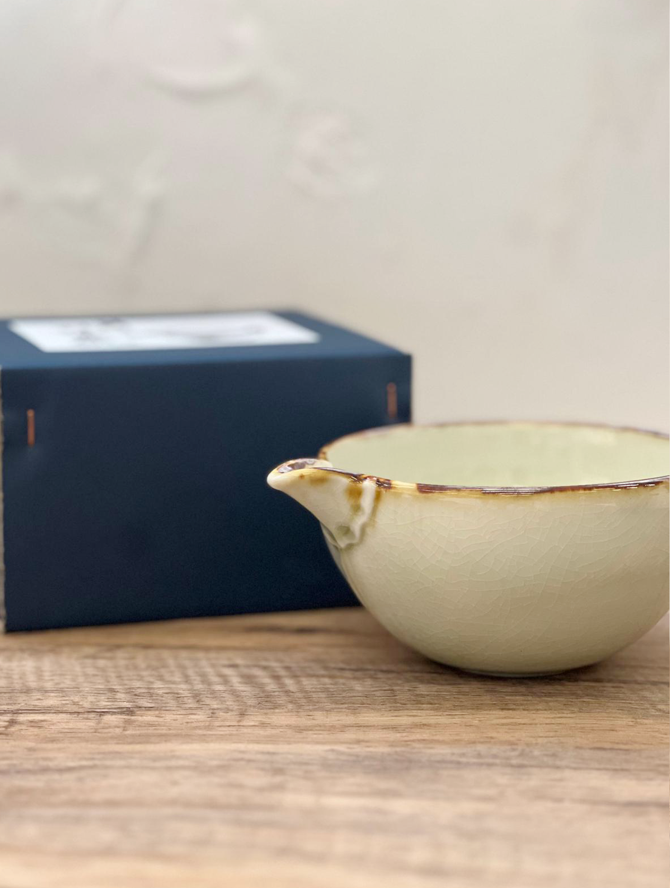 手工陶器 片口抹茶碗 墨貫入｜美濃燒