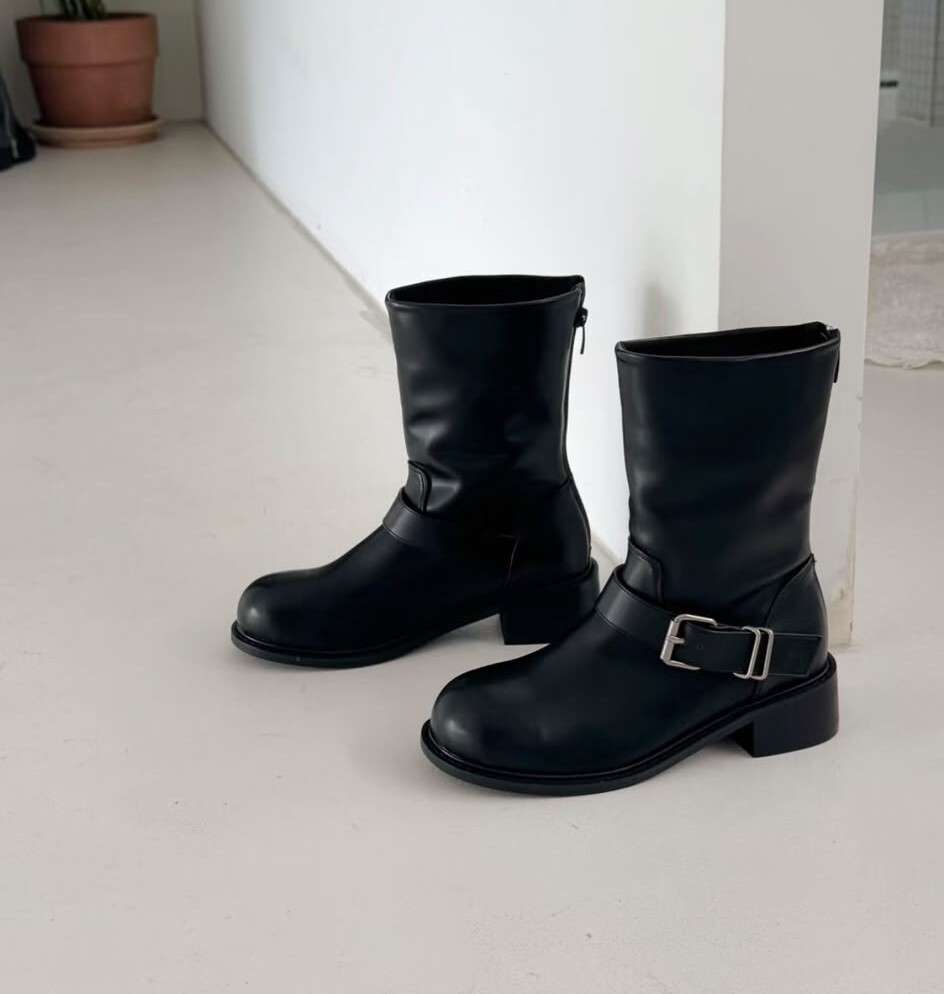 CC24 (#9181)  足碼 SIZE:225~250  PU 4CM 高  $599
