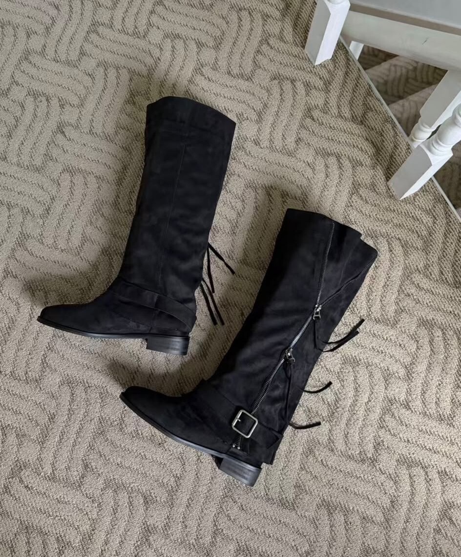 CC25 (#2459)   偏細  SIZE:230~250  3CM 高   $659