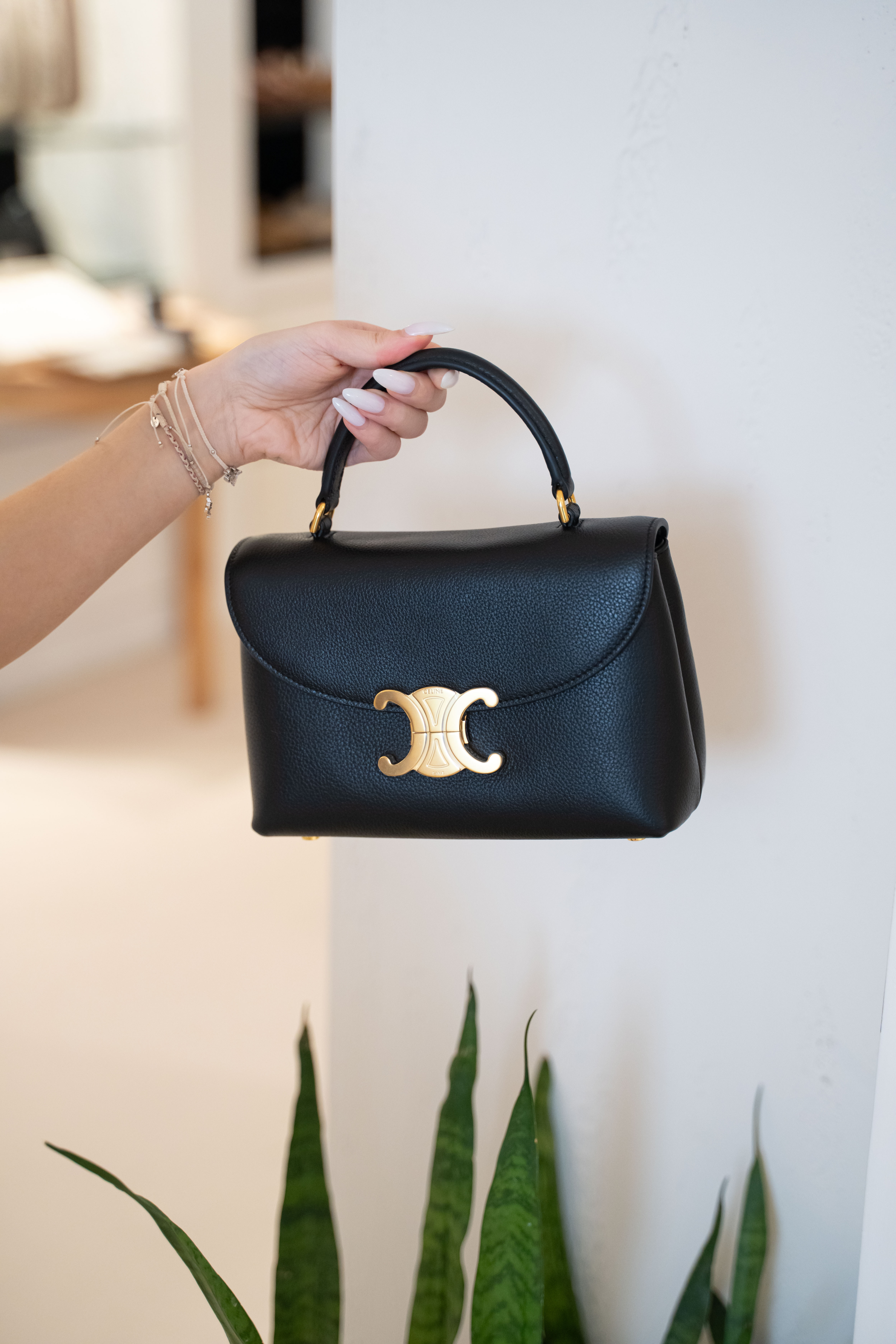 Celine Teen nino 黑金色柔軟粒面牛皮革手袋