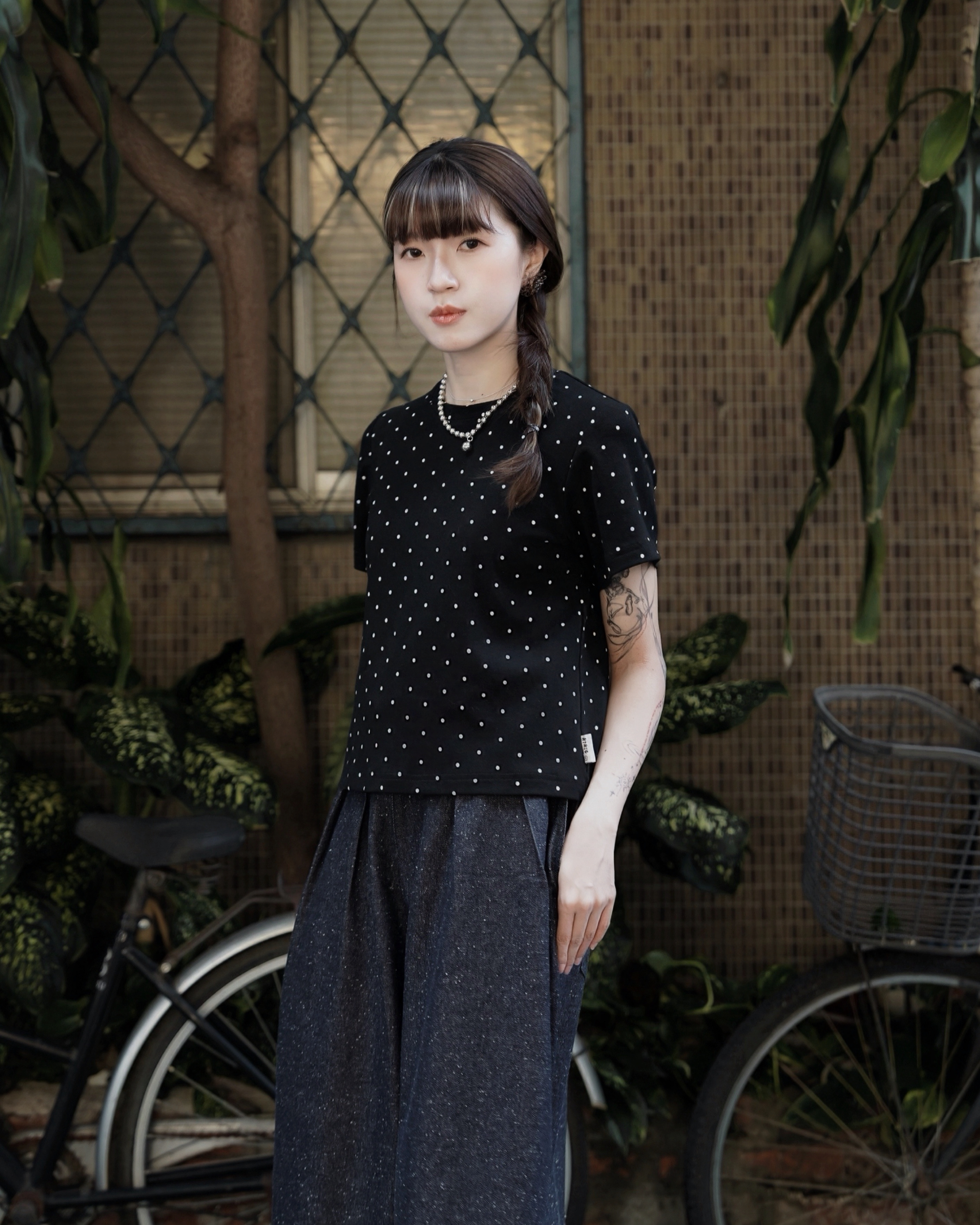 【 Kiki.co made 】Dot by Dot Everyday Tee - Black