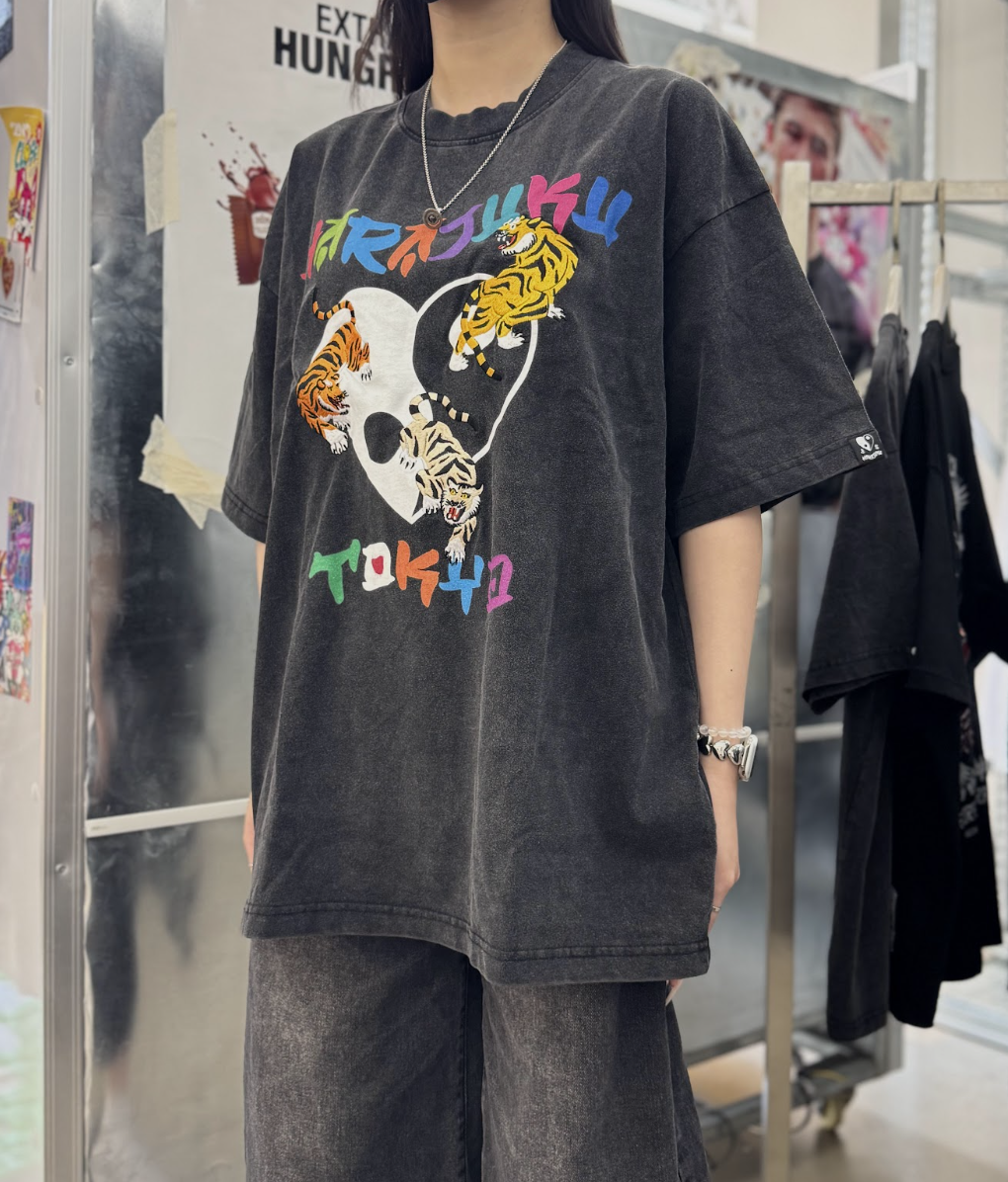 2nd Closet “HARAJUKU TIGER” PRINTED T-SHIRT - BLACK | SS26-TE44