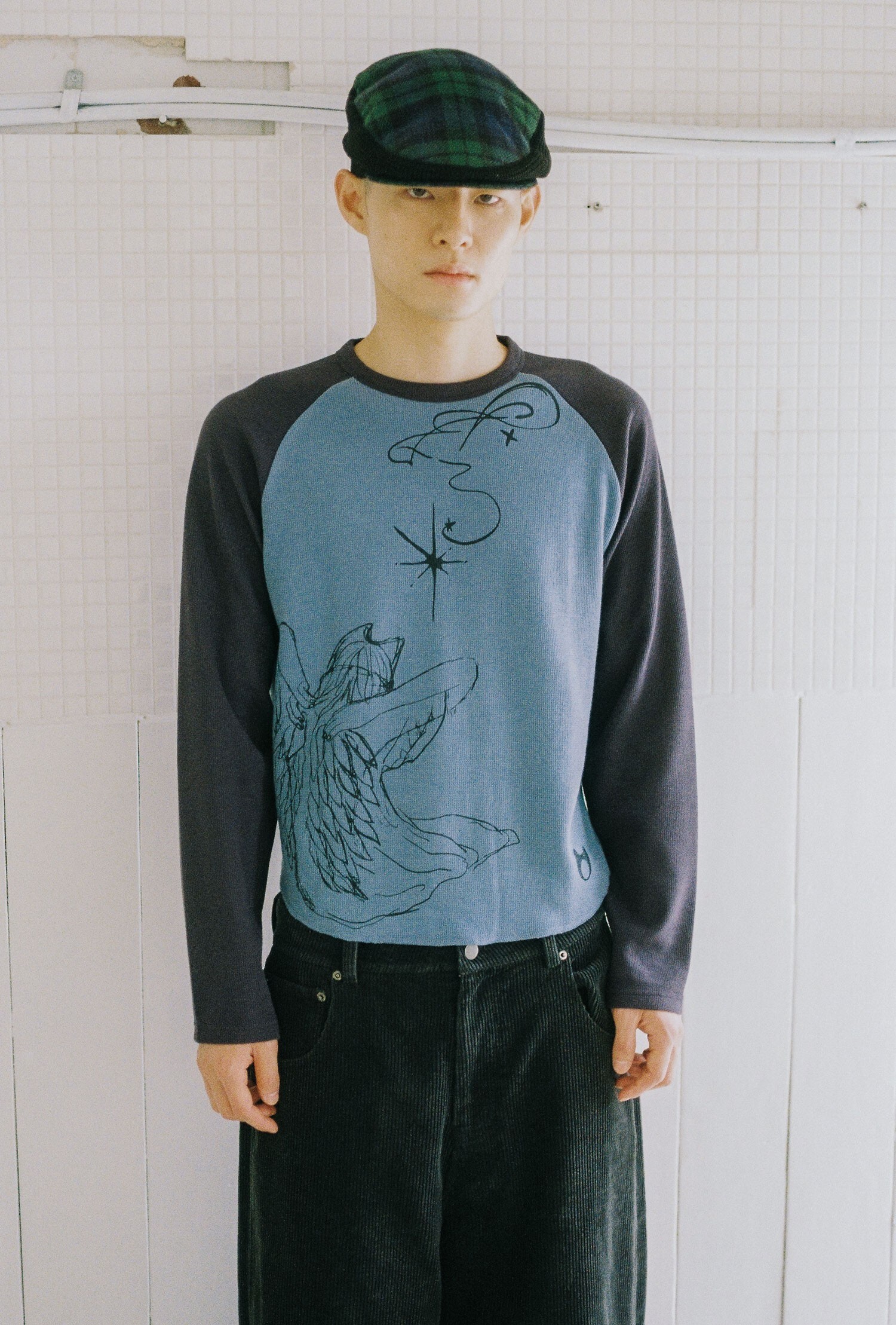 Niceghostclub CAT ANGEL WAFFLE RAGLAN LS TEE