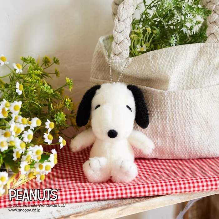 【 10/6收單 】日本代購 PEANUTS Snoopy 幸福史努比柔軟絨毛玩偶吊飾