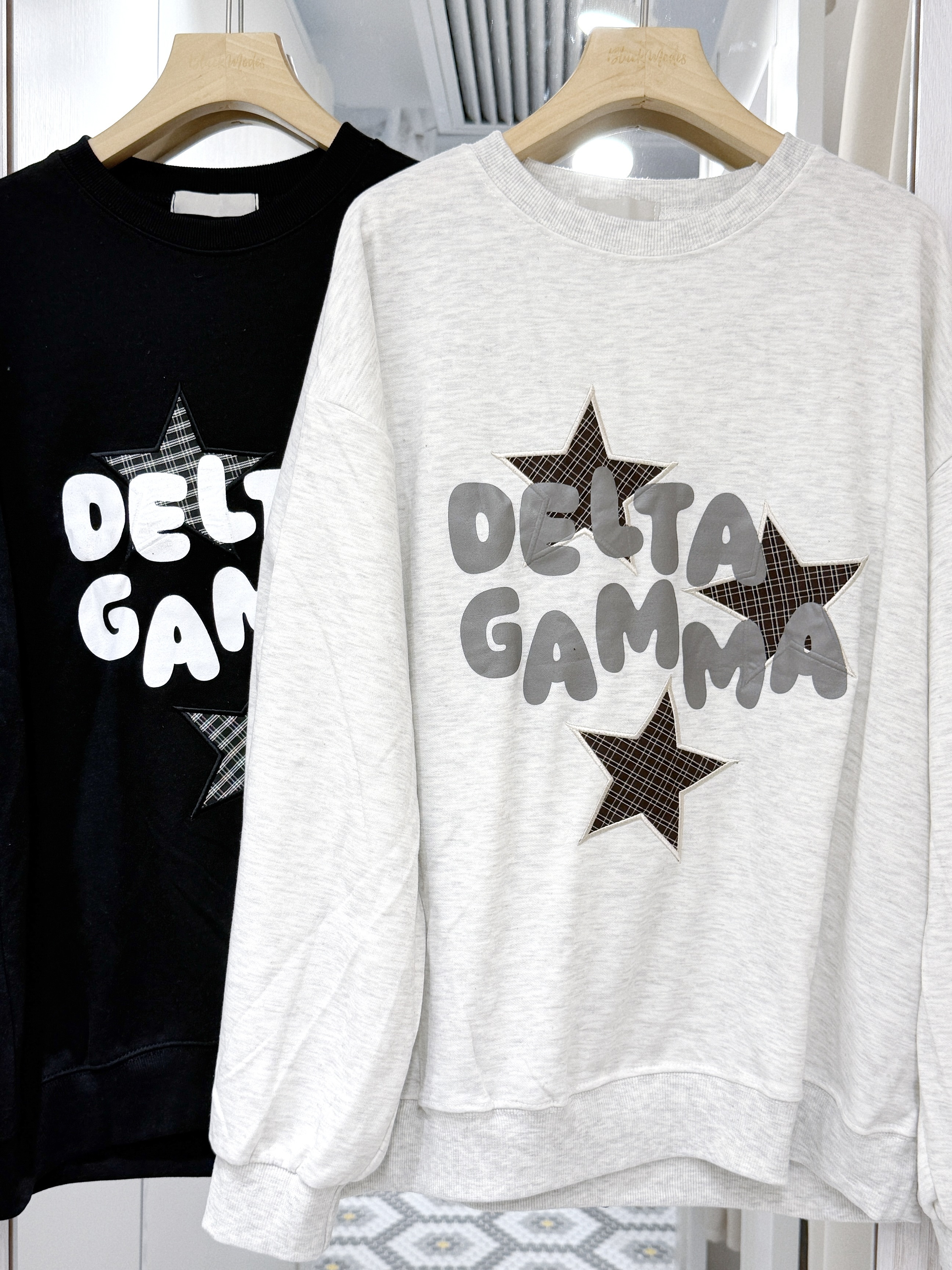 H0435｜休閒簡約刺繡格紋星星DELTA GAMMA衛衣✰.ᐟ