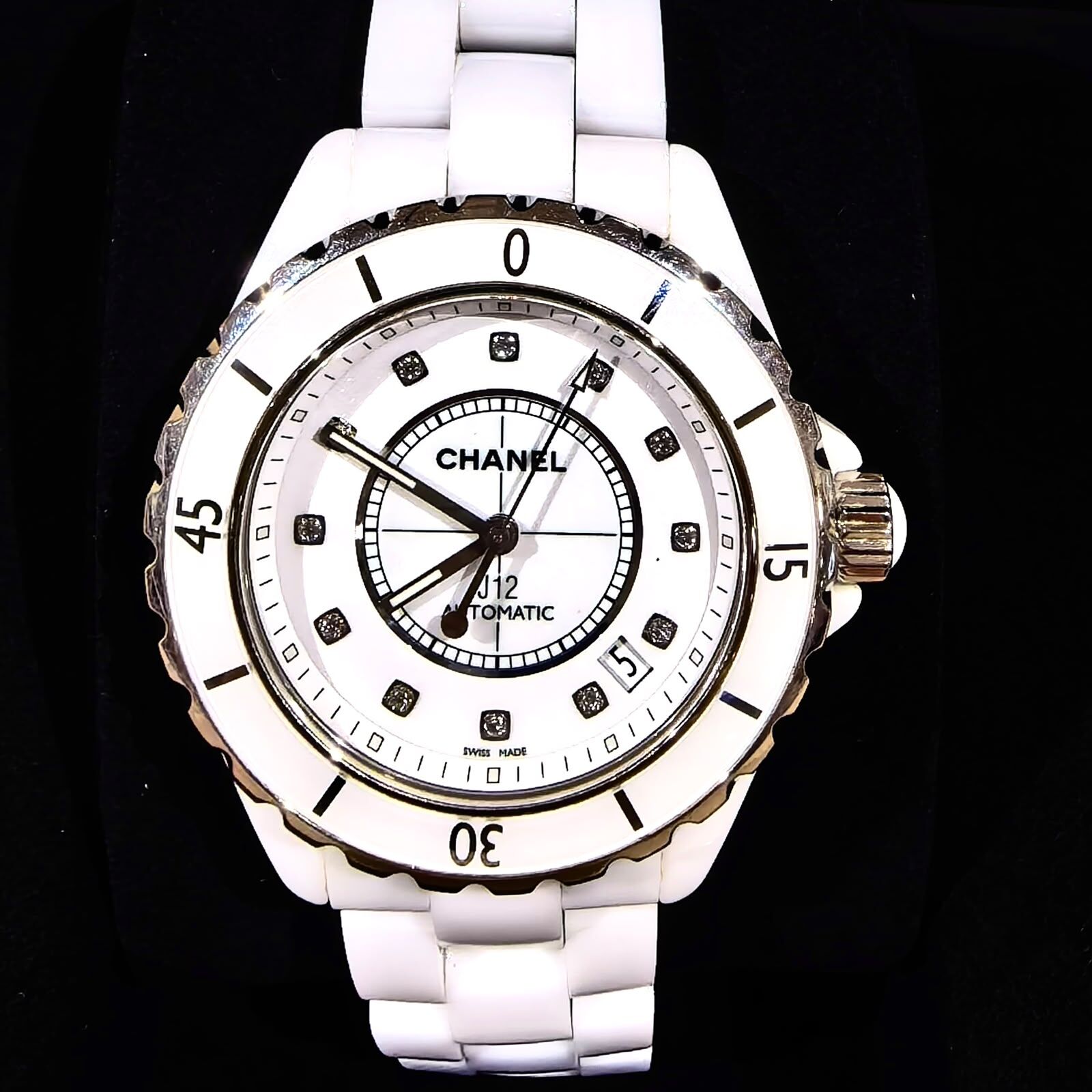 全新CHANEL手錶, J12, CALIBRE 12.1腕錶, 38mm,白色陶瓷/鑽石時標自動腕錶, #香榭站正品
